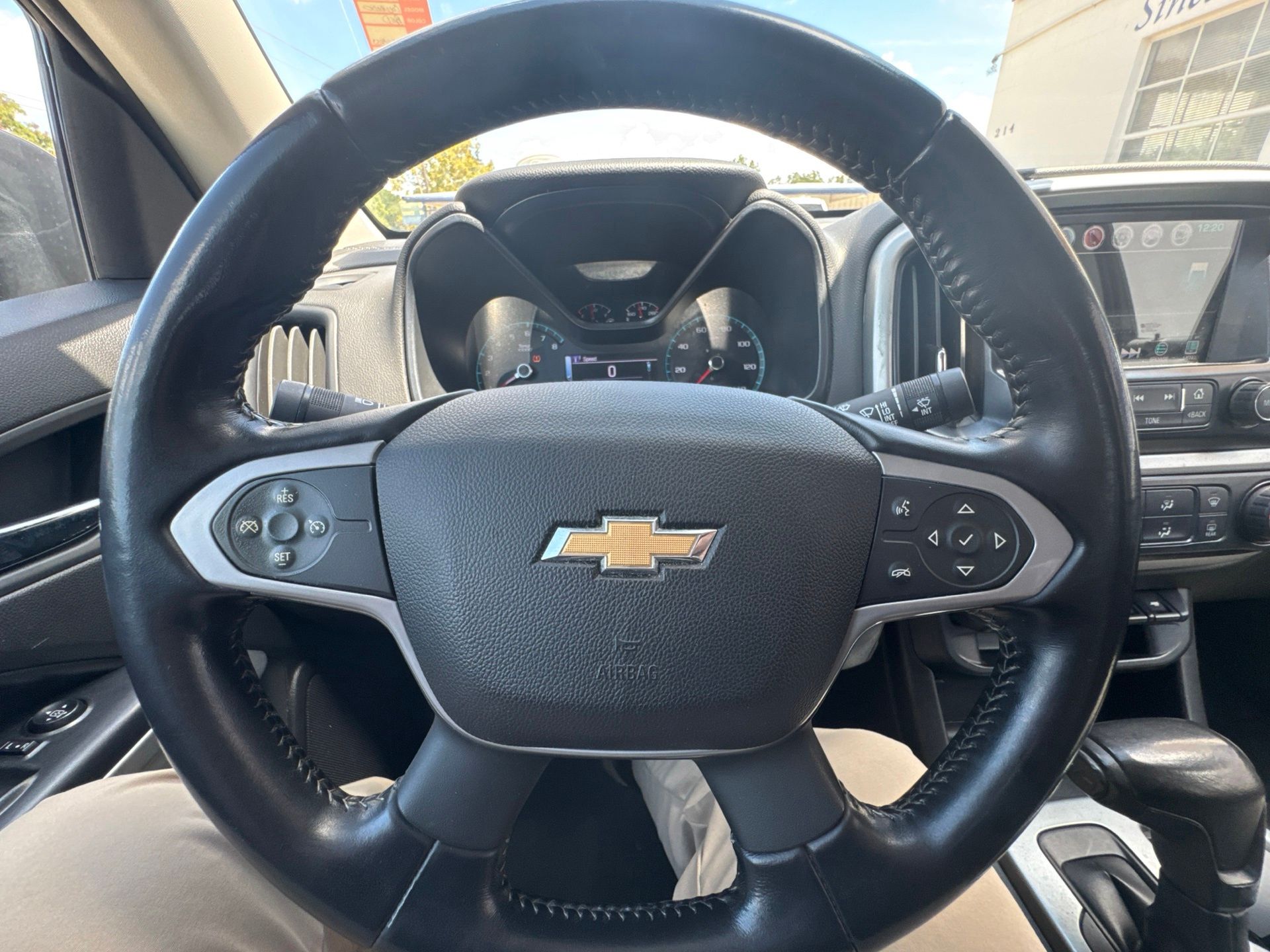 2018 Chevrolet Colorado LT - 11