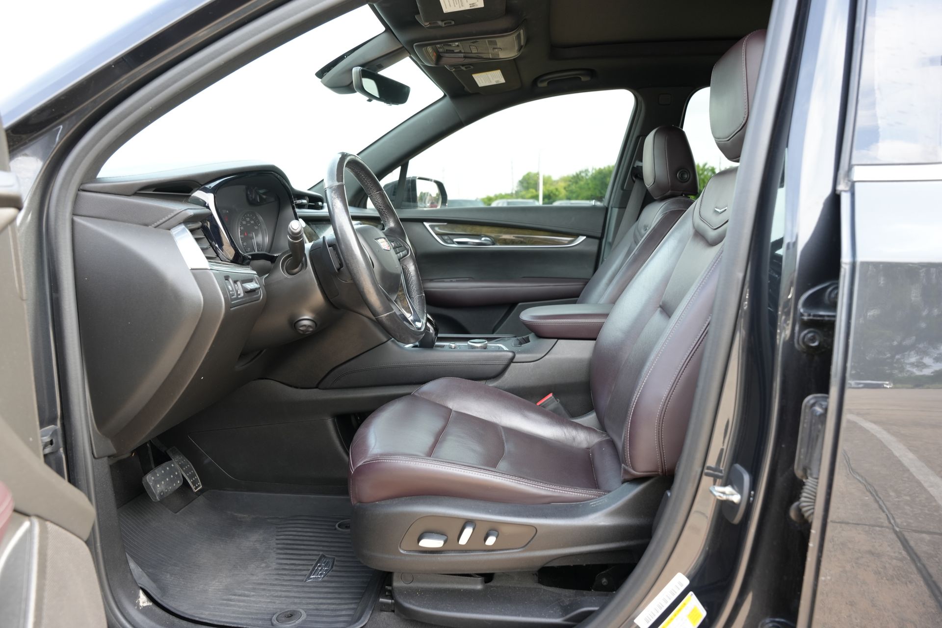2020 Cadillac XT6 Premium Luxury Black at AutoSavvy Houston Northwest