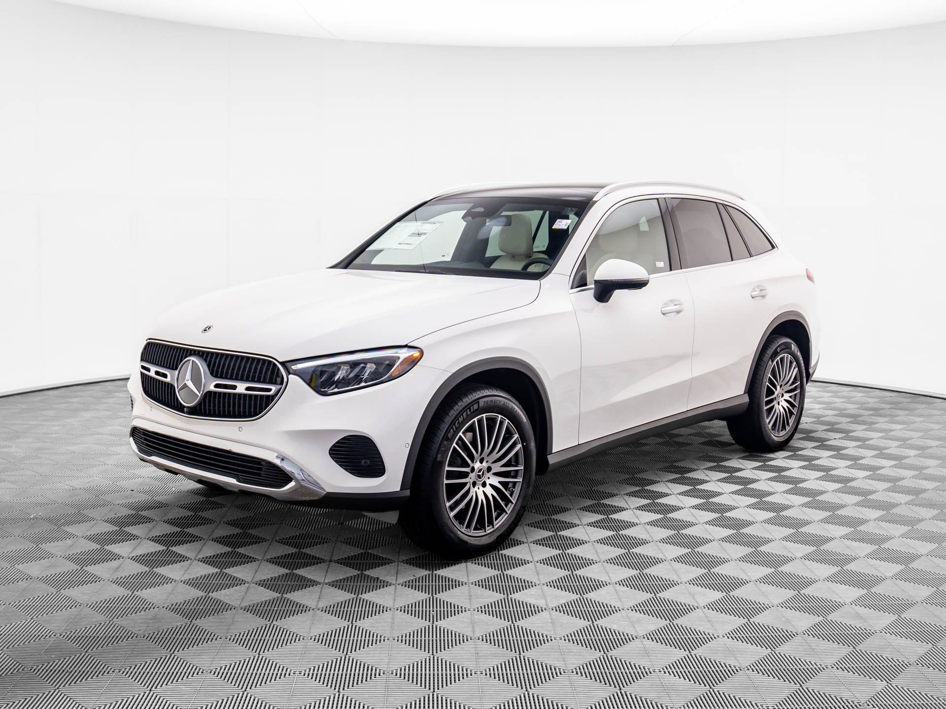 Polar White 2026 Mercedes-Benz GLC SUV / Crossover All-Wheel Drive 9-Speed Automatic
