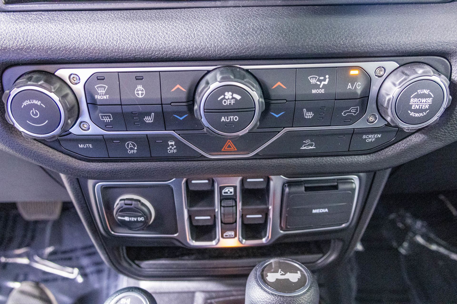 2026 JEEP WRANGLER - Image 23