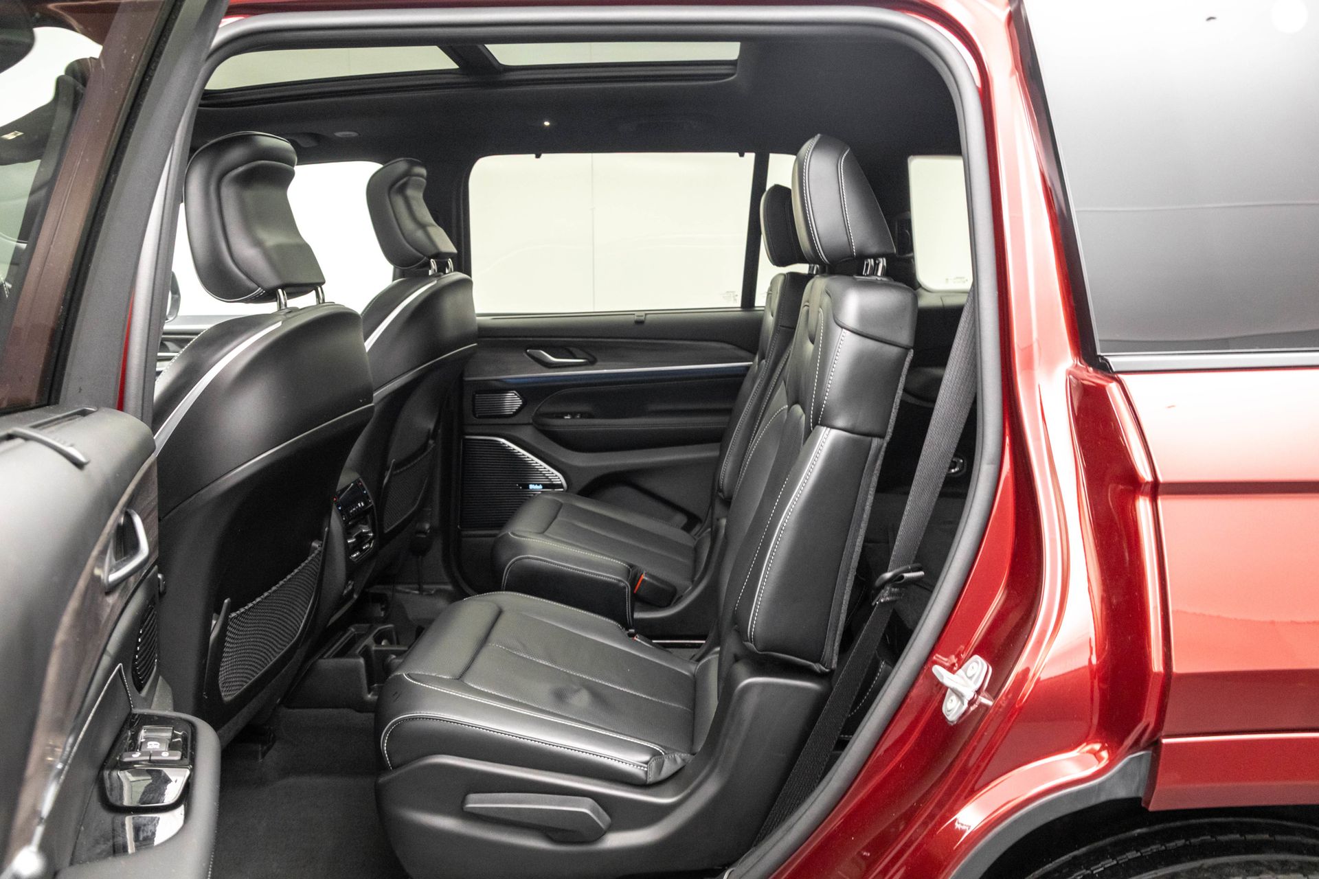 2021 JEEP GRAND CHEROKEE L - Image 30