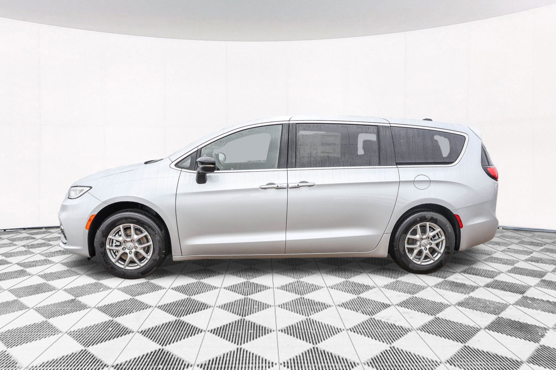 2026 CHRYSLER PACIFICA - Image 10