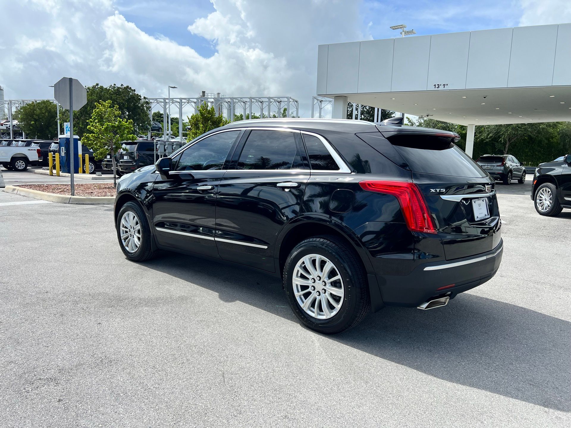 2019 Cadillac XT5 Base 25