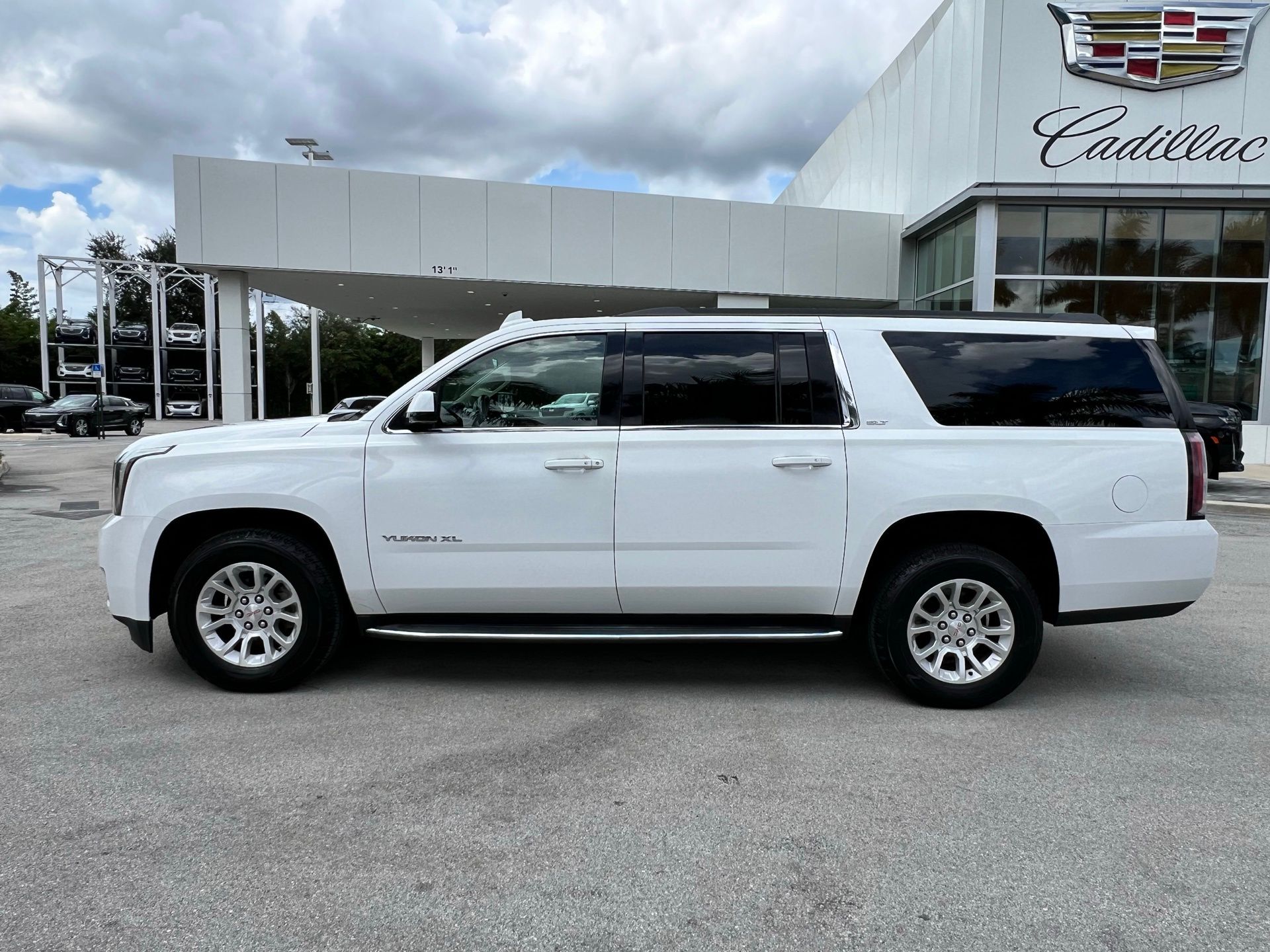 2016 GMC Yukon XL SLT 29