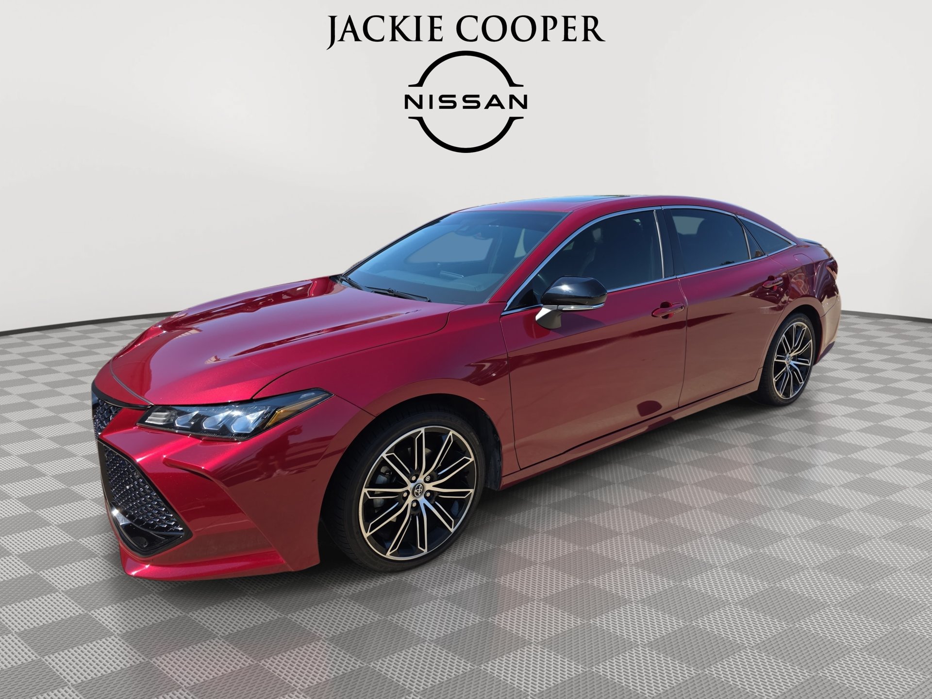 Pearl 2020 Toyota Avalon Sedan Front-Wheel Drive 8-Speed Automatic