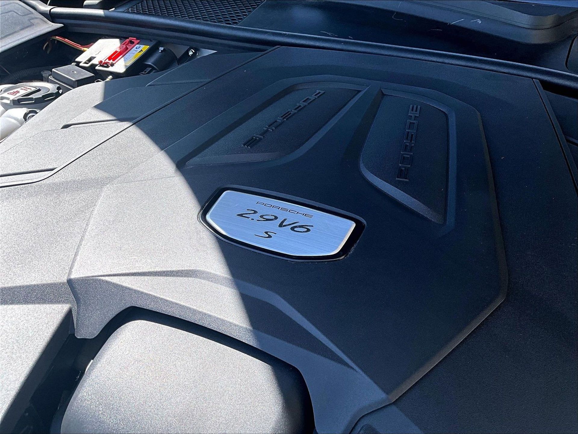 2021 Cayenne S picture #23