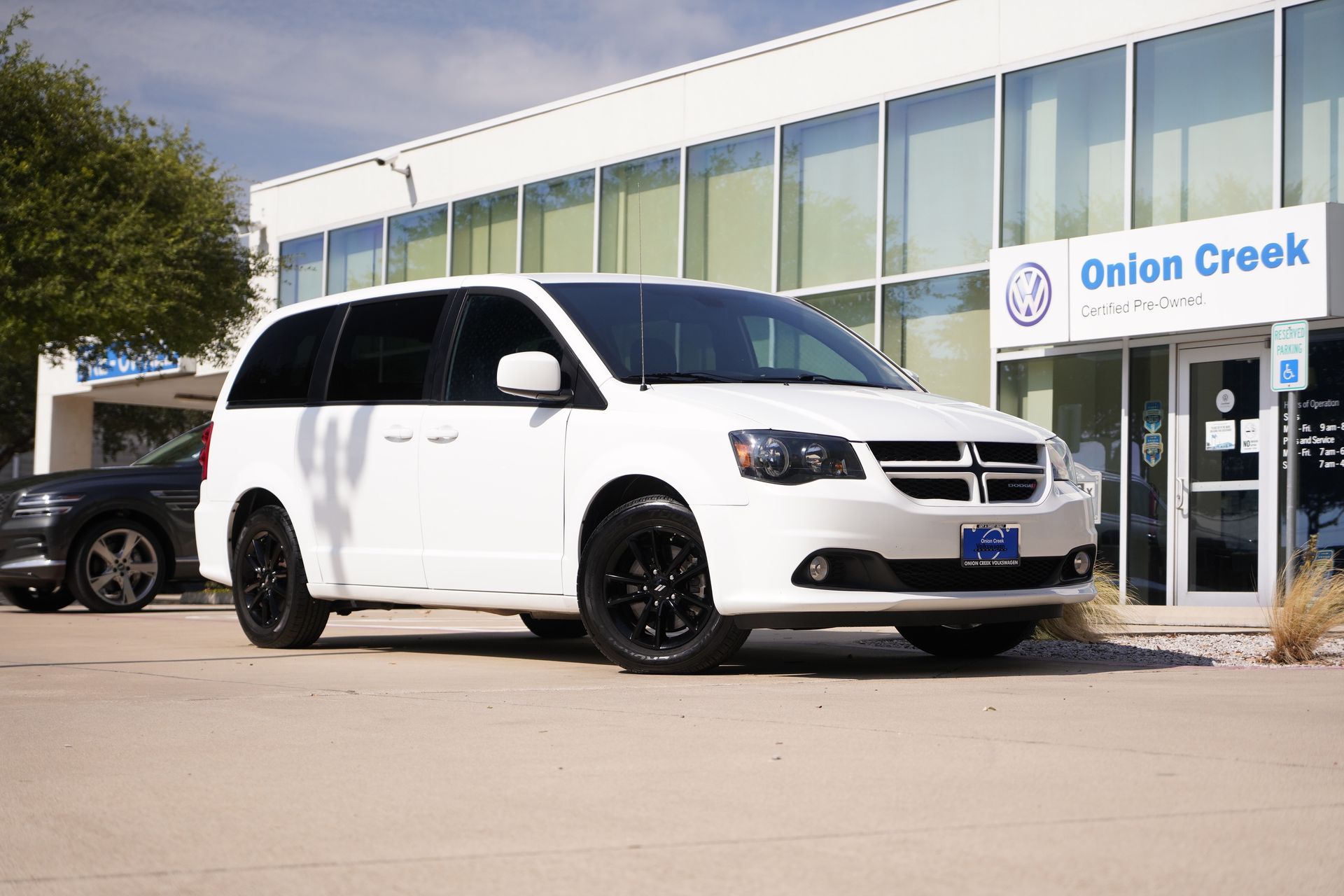 White Knuckle Clearcoat 2020 Dodge Grand Caravan Minivan Front-Wheel Drive 6-Speed Automatic