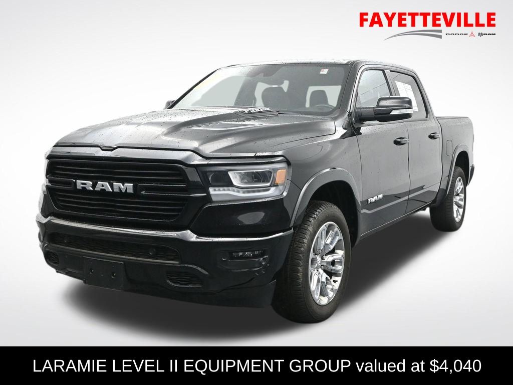 Diamond Black Crystal Pearlcoat 2022 RAM 1500 Pickup Truck Four-Wheel Drive 8-Speed Automatic