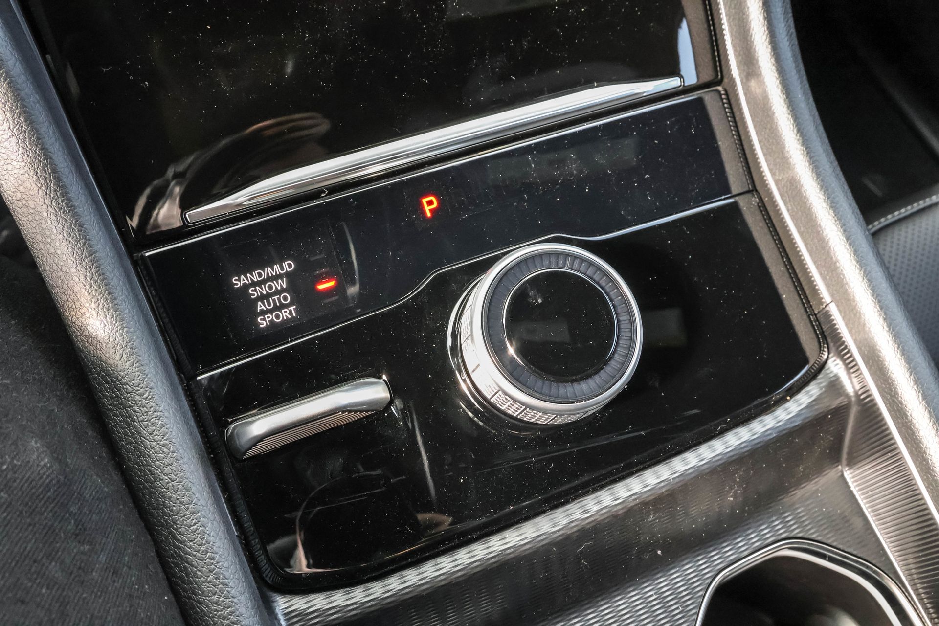 2025 JEEP GRAND CHEROKEE L - Image 21