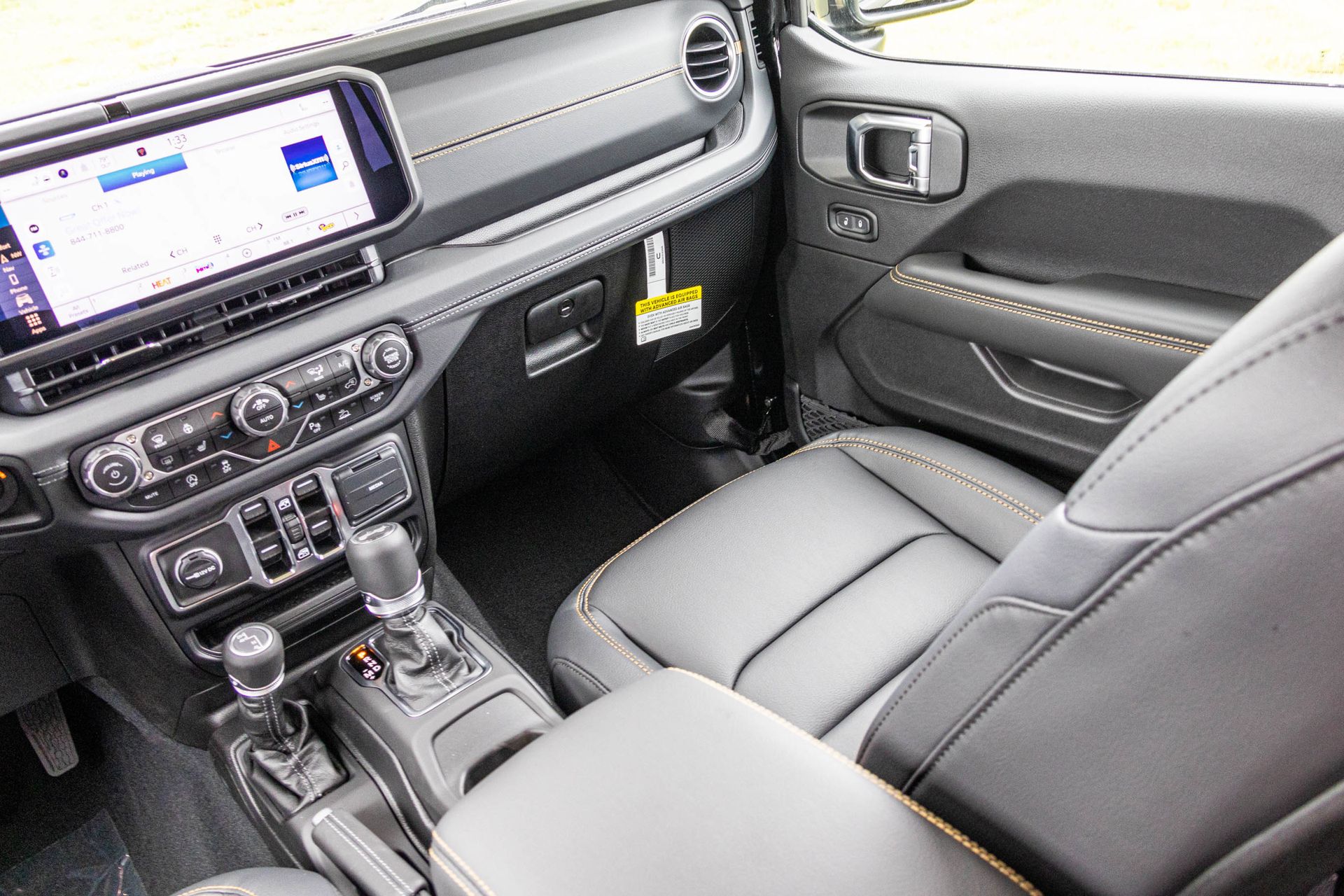 2025 JEEP WRANGLER - Image 35