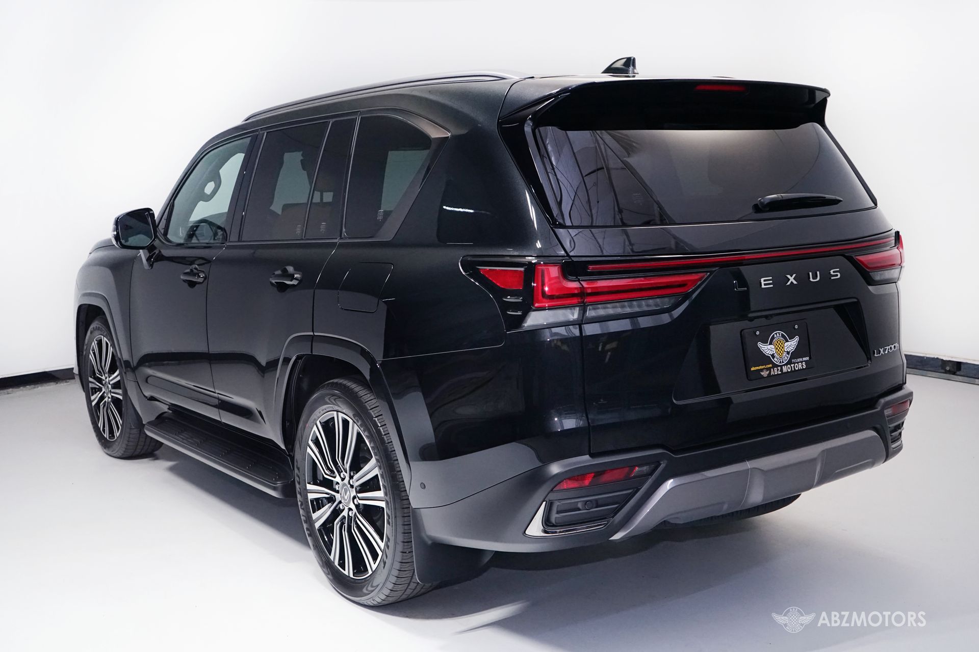View vehicle photo 6