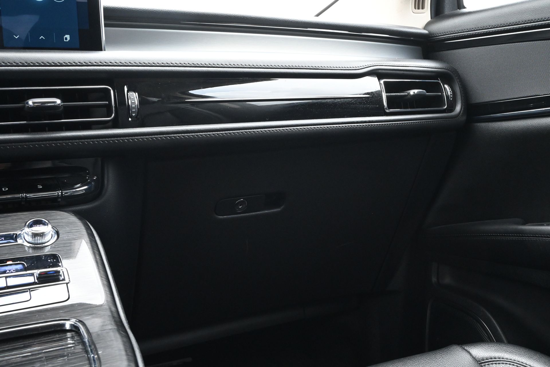 2023 Lincoln Nautilus Standard Black at Bayway Cadillac of The Woodlands