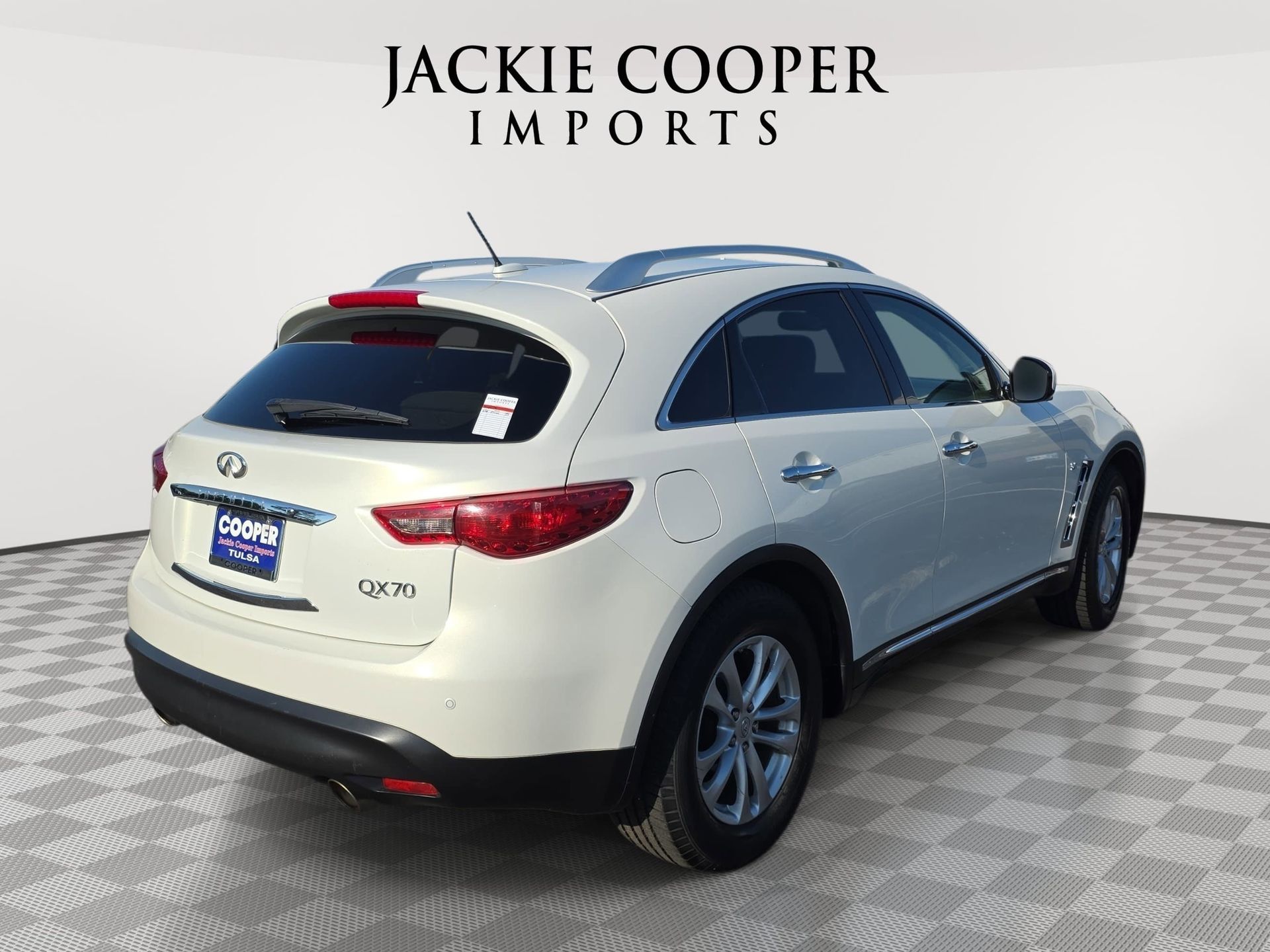 View vehicle photo 5