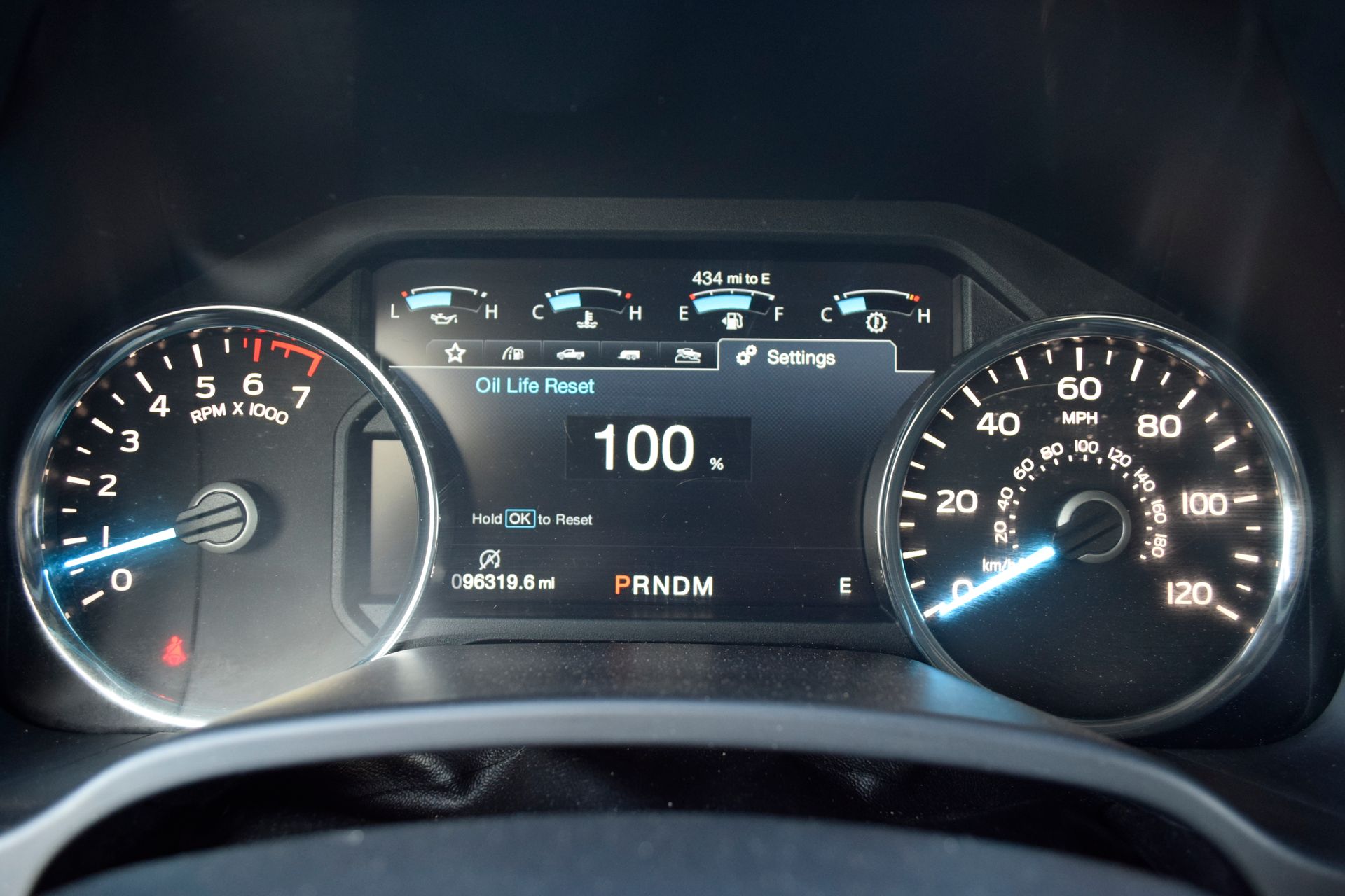2019 Ford F-150 Lariat - 11