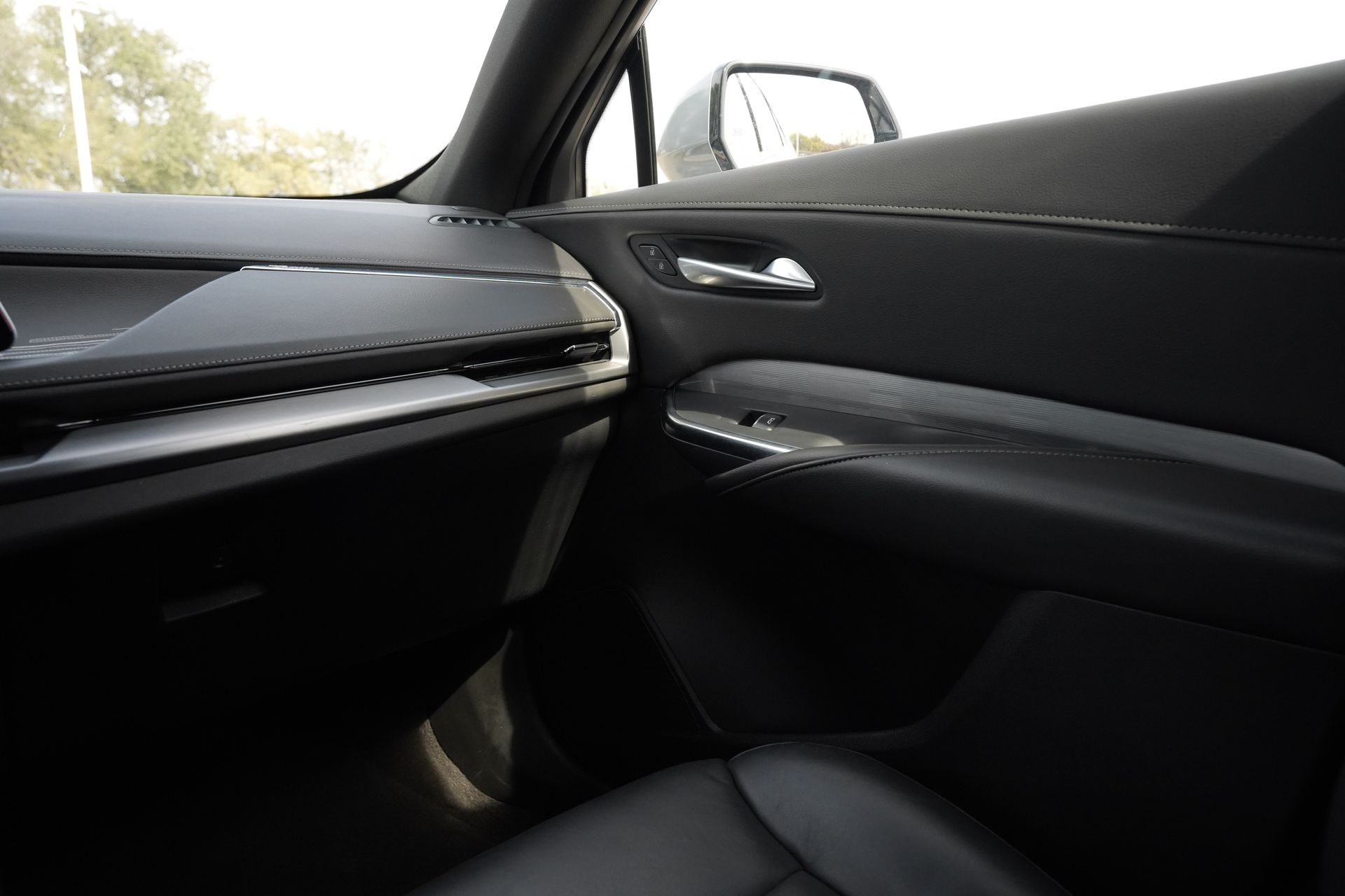 2025 Cadillac XT4 Premium Luxury - 7