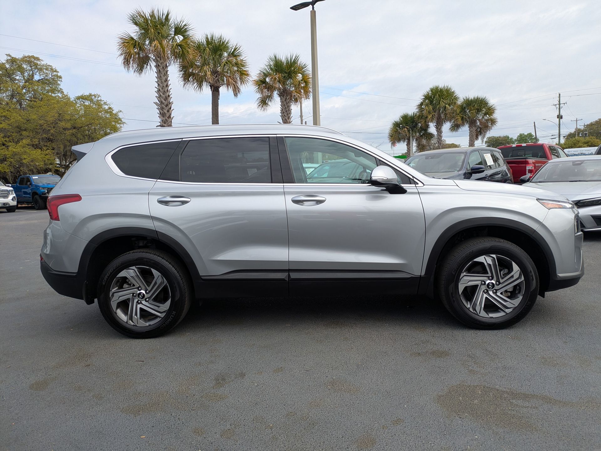 2023 Hyundai Santa Fe SEL - 2