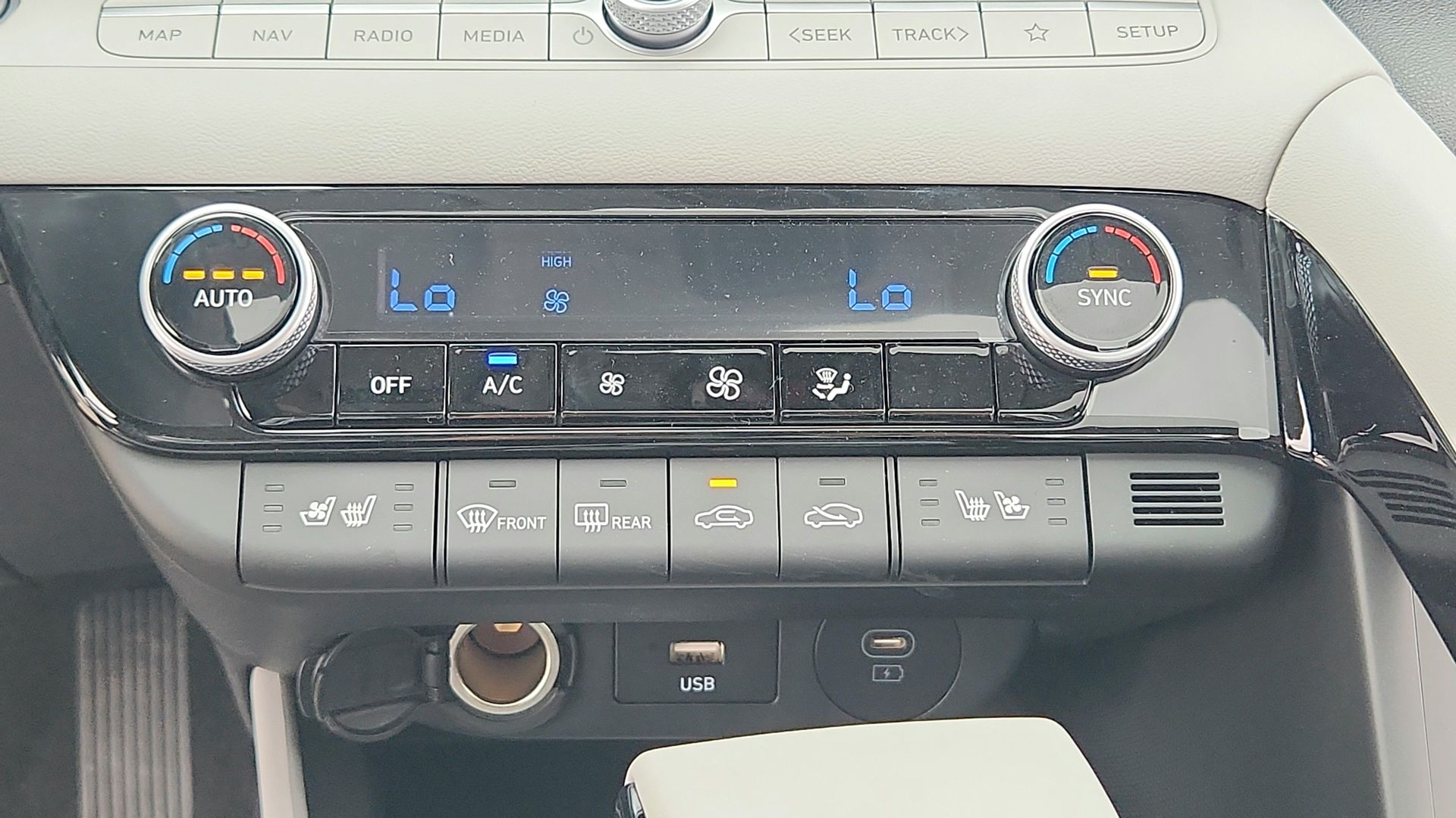 2026 Hyundai Elantra Hybrid