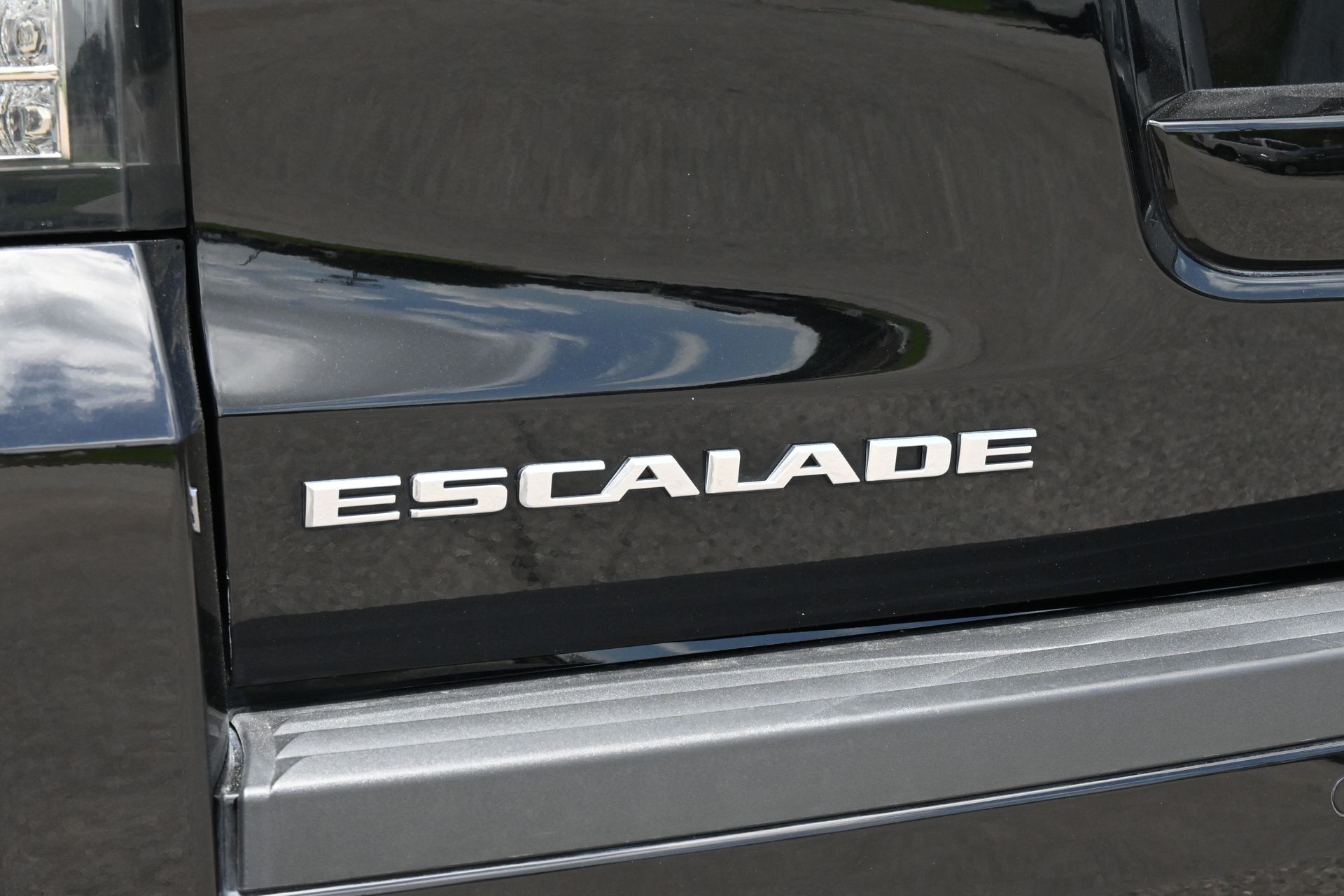2019 Cadillac Escalade Base Black at Tom Peacock Cadillac