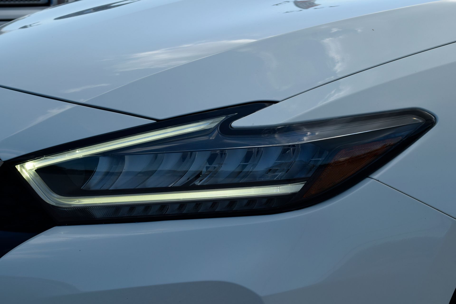 2023 Nissan Maxima SV White at AutoSavvy Houston Southwest