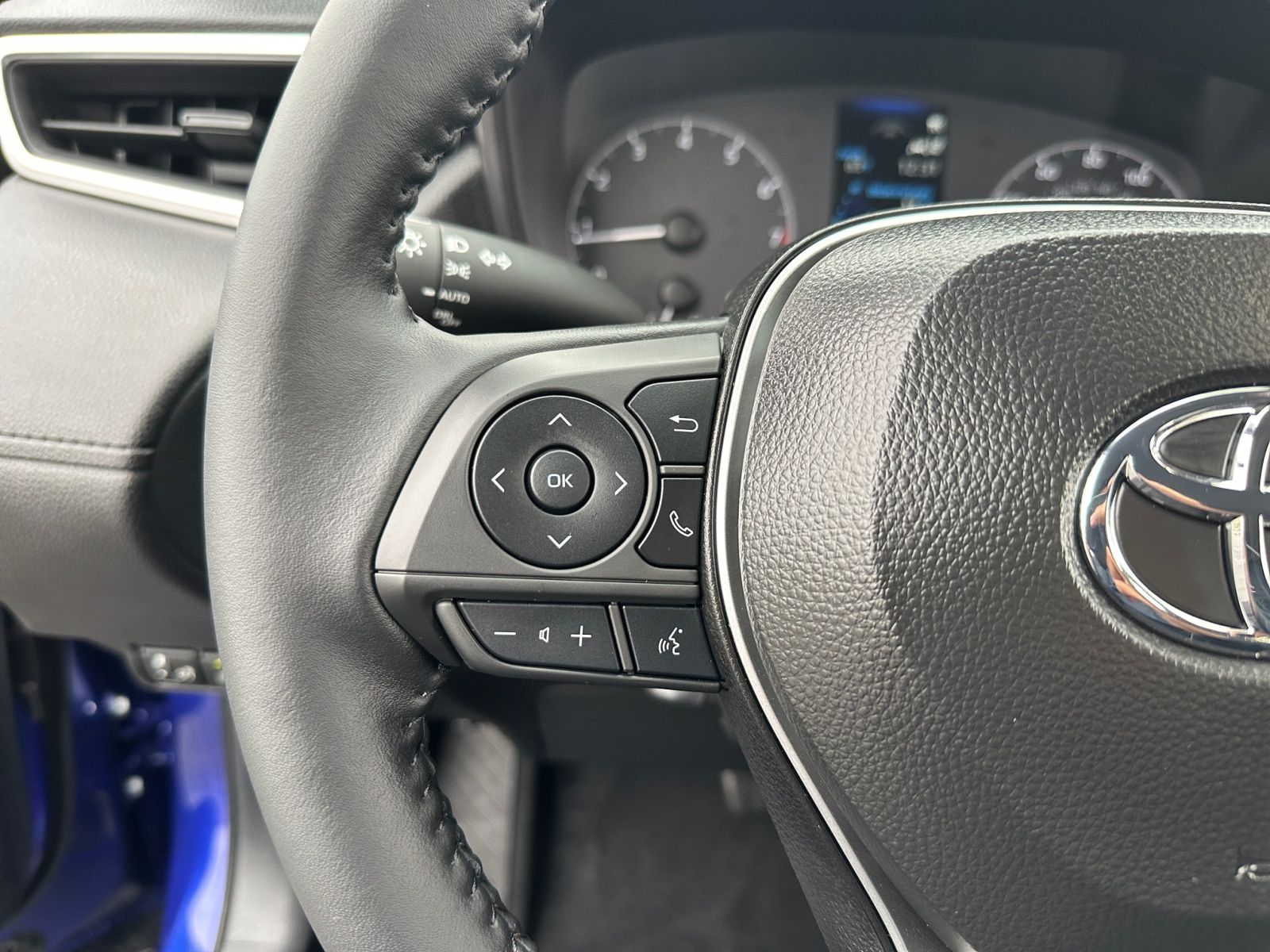 Used 2025 Toyota Corolla Cross SUV