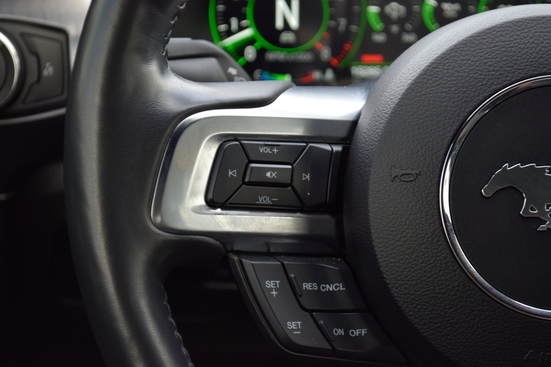 2021 Ford Mustang Mach 1 - 6