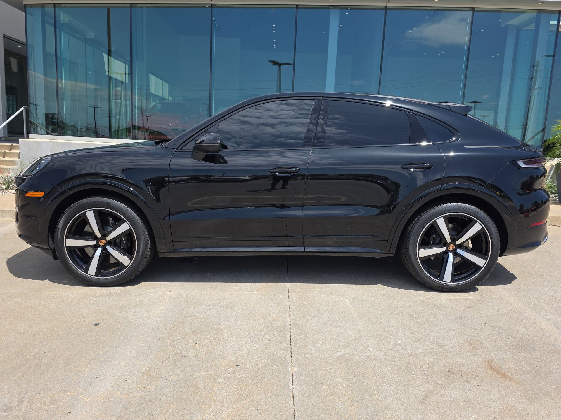 View vehicle photo 2