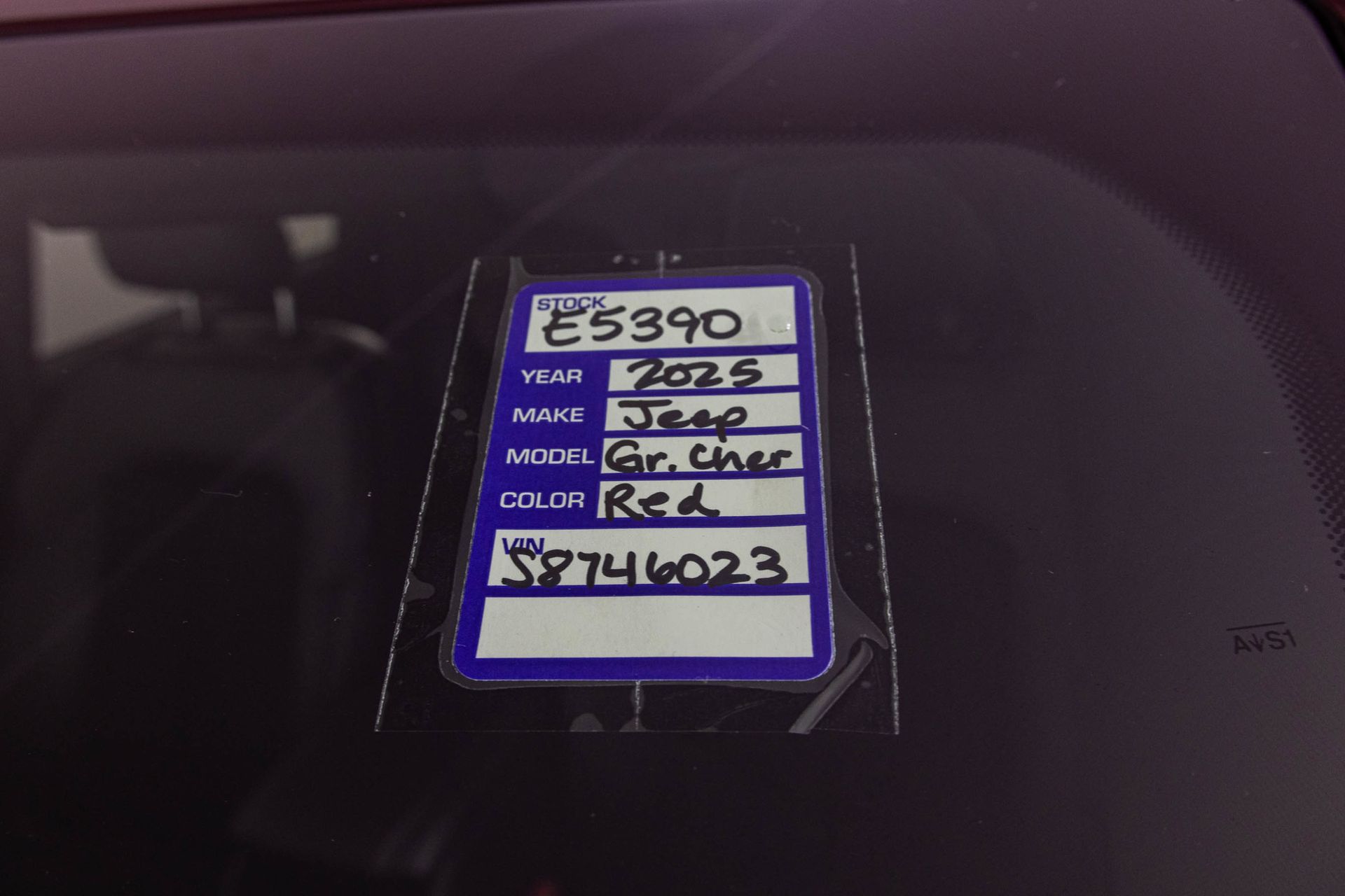 2025 JEEP GRAND CHEROKEE - Image 36