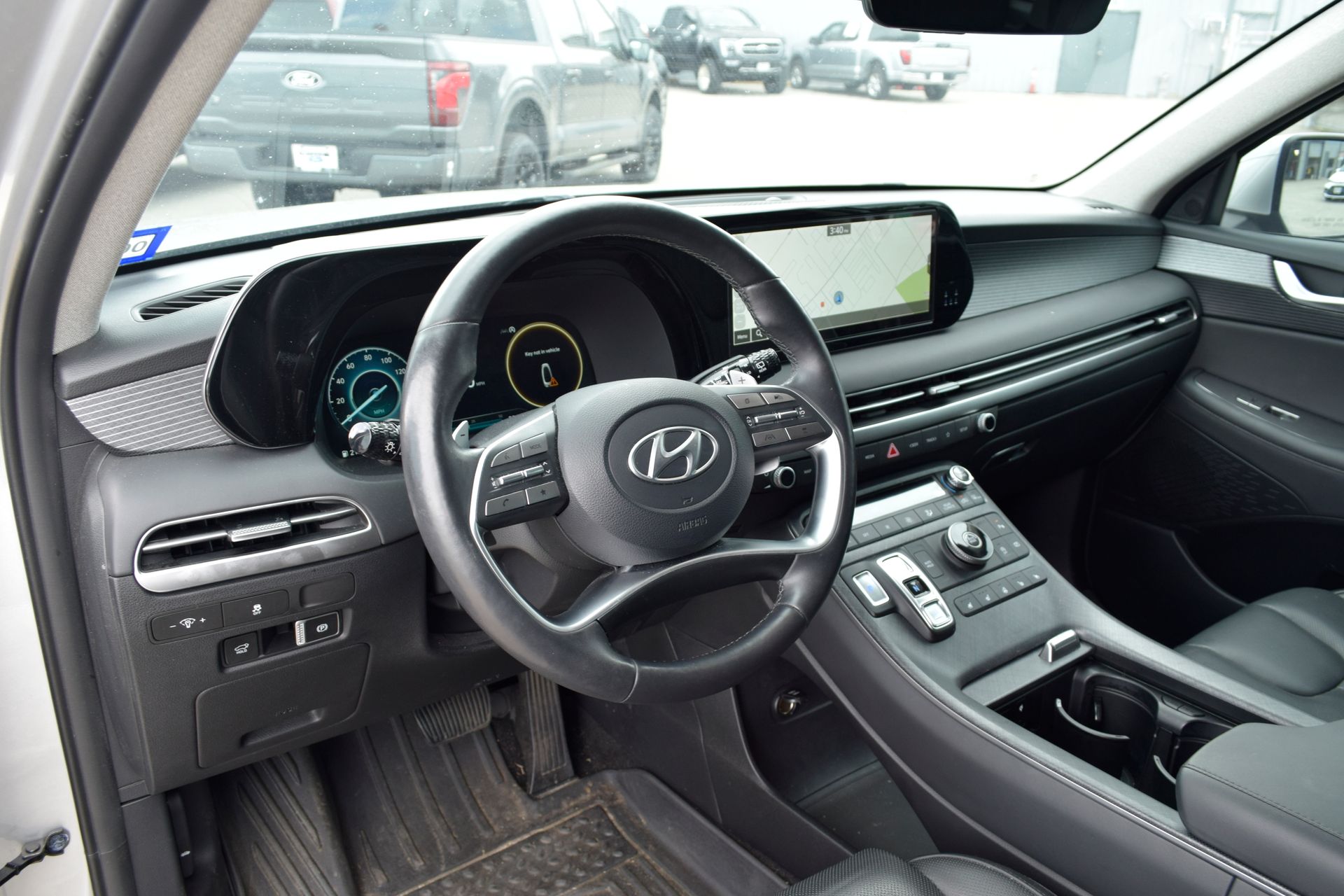 2023 Hyundai Palisade Limited Silver at Shottenkirk Kia Fort Bend