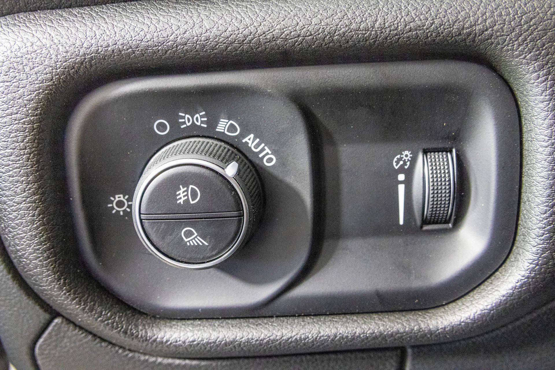 2026 RAM 1500 - Image 18