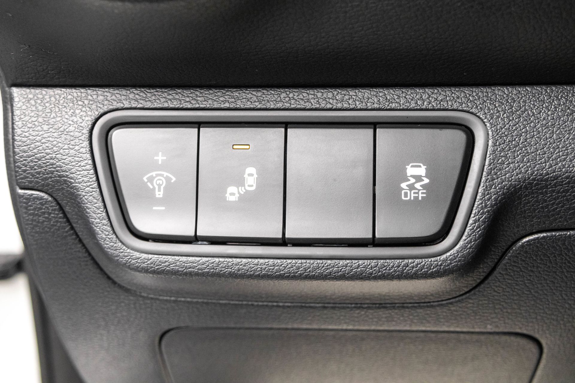 2022 KIA FORTE - Image 18