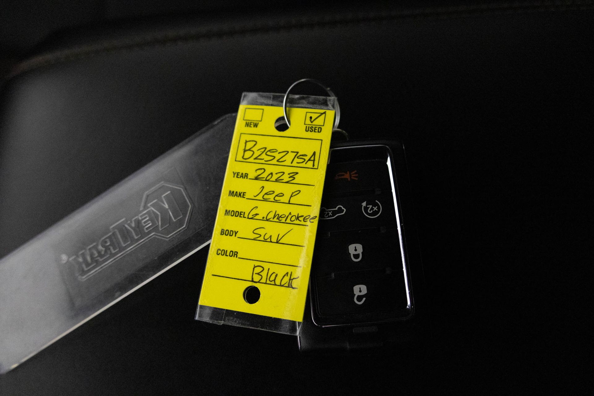 2023 JEEP GRAND CHEROKEE - Image 30