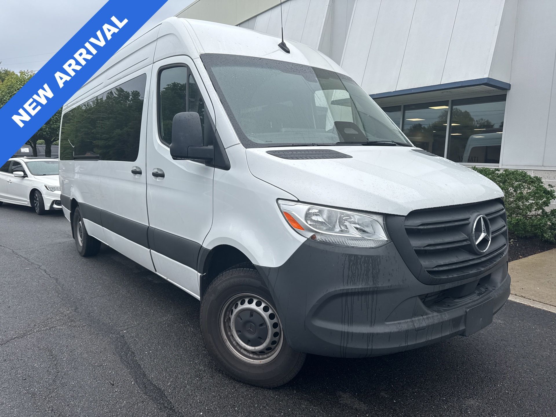 2025 Mercedes-Benz Sprinter 2500 Passenger 170 WB