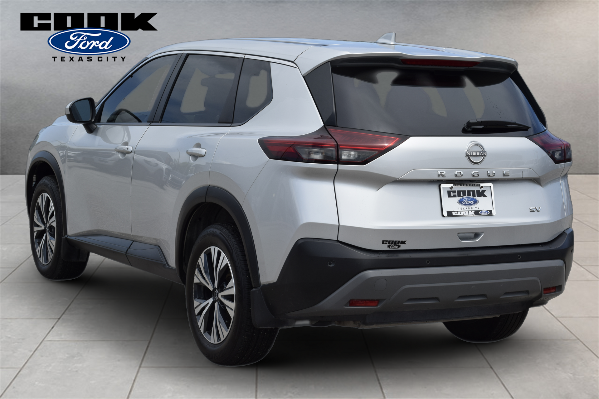 2023 Nissan Rogue SV Silver at Baytown Hyundai