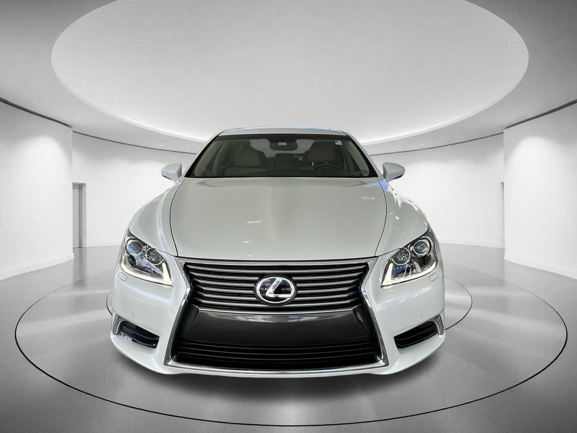 2015 Lexus LS 460 22