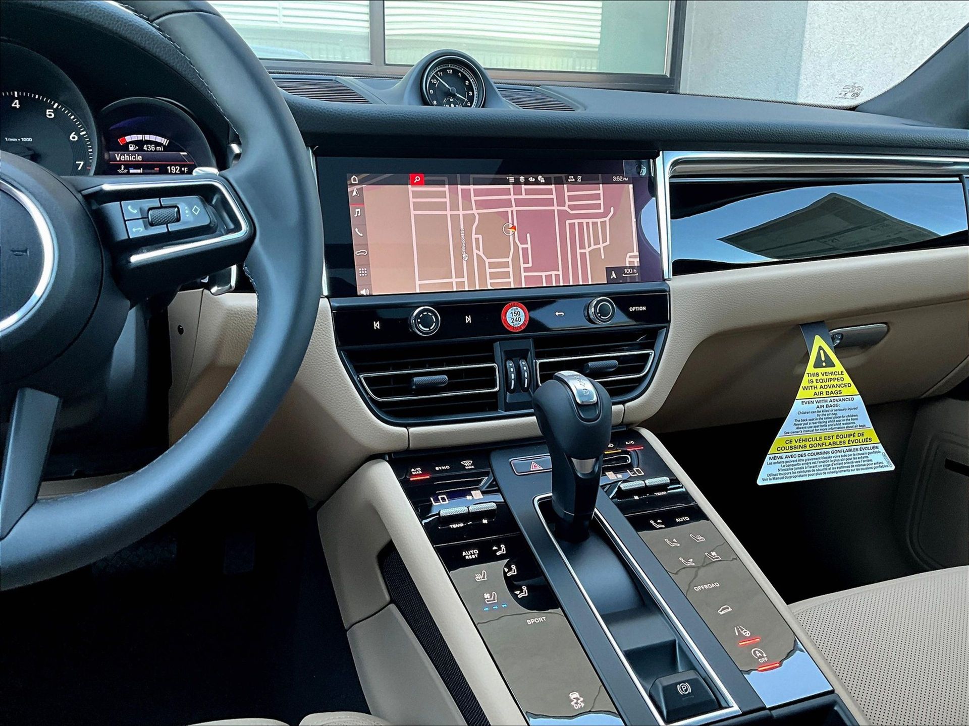 2025 Macan picture #15