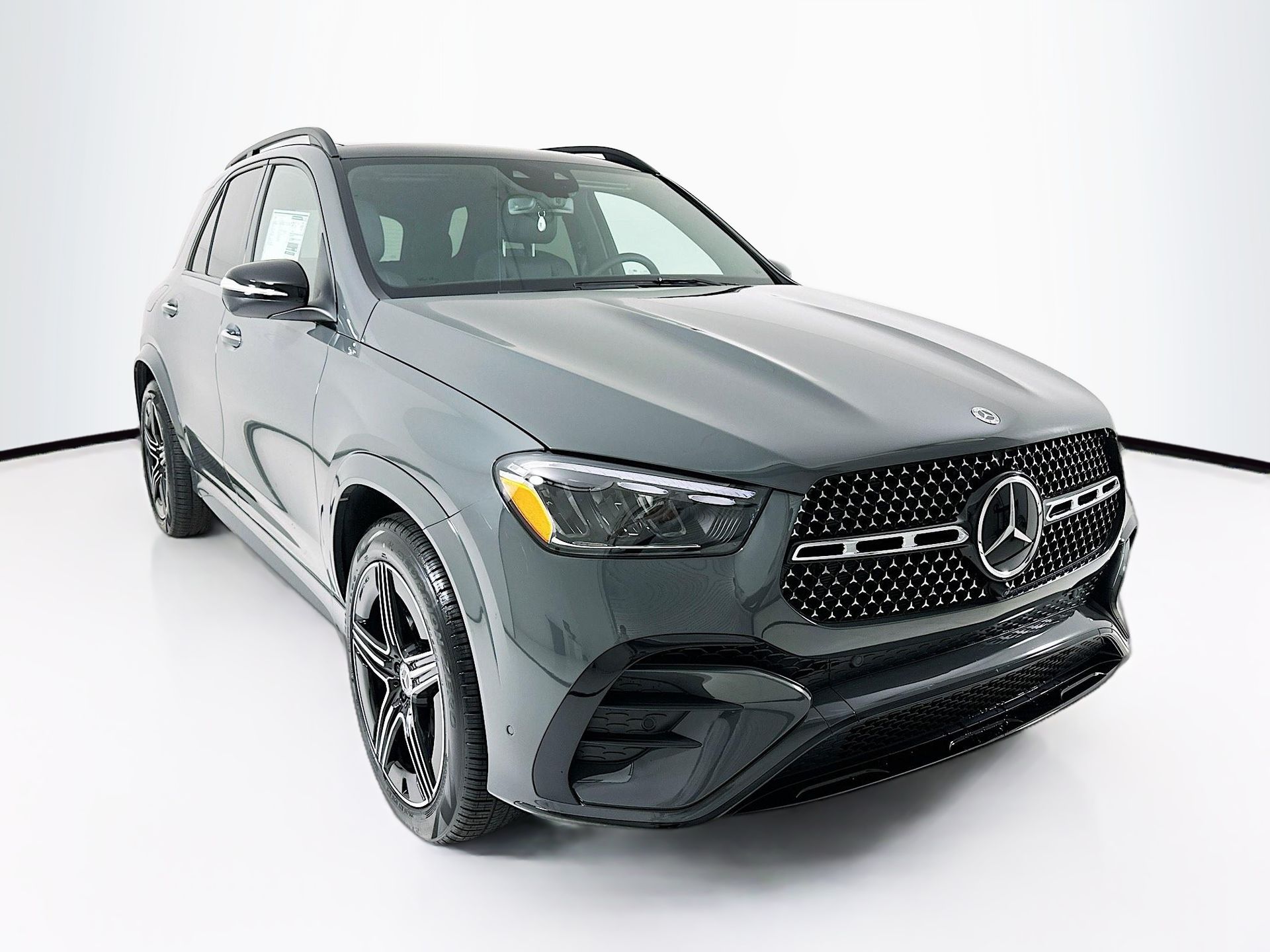 Gray (MANUFAKTUR Silicon Grey) 2026 Mercedes-Benz GLE 450 4MATIC SUV / Crossover All-Wheel Drive 9-Speed Automatic