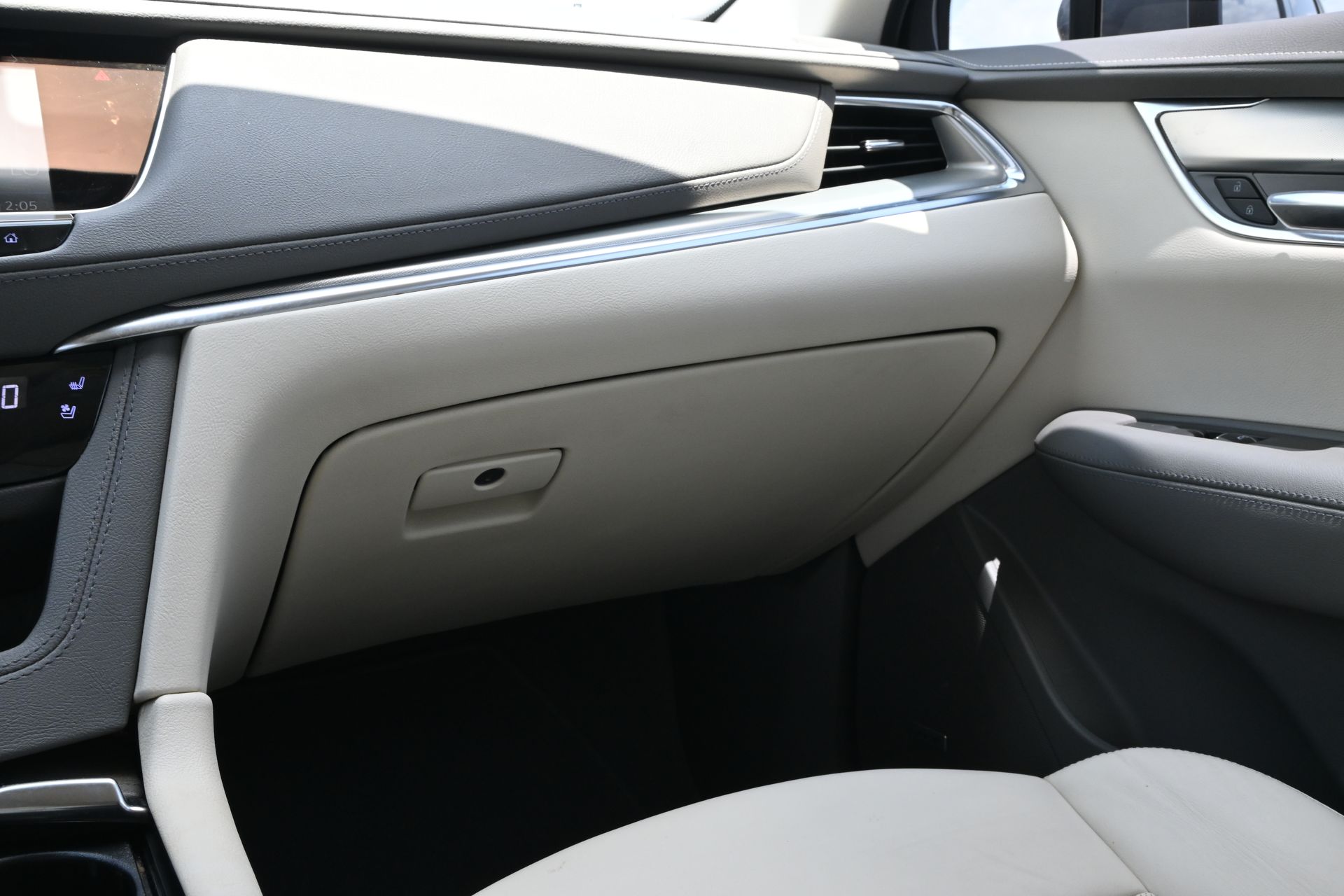 2021 Cadillac XT5 Premium Luxury Gray at EAG Ford Navasota