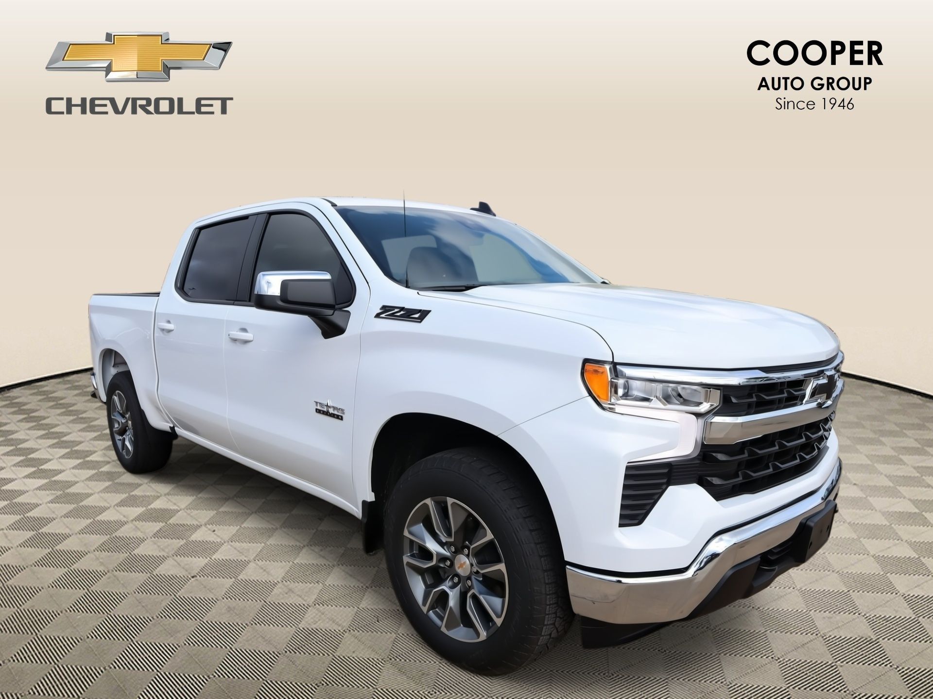 Summit White 2026 Chevrolet Silverado 1500 LT Crew Cab 4WD Pickup Truck Four-Wheel Drive Automatic