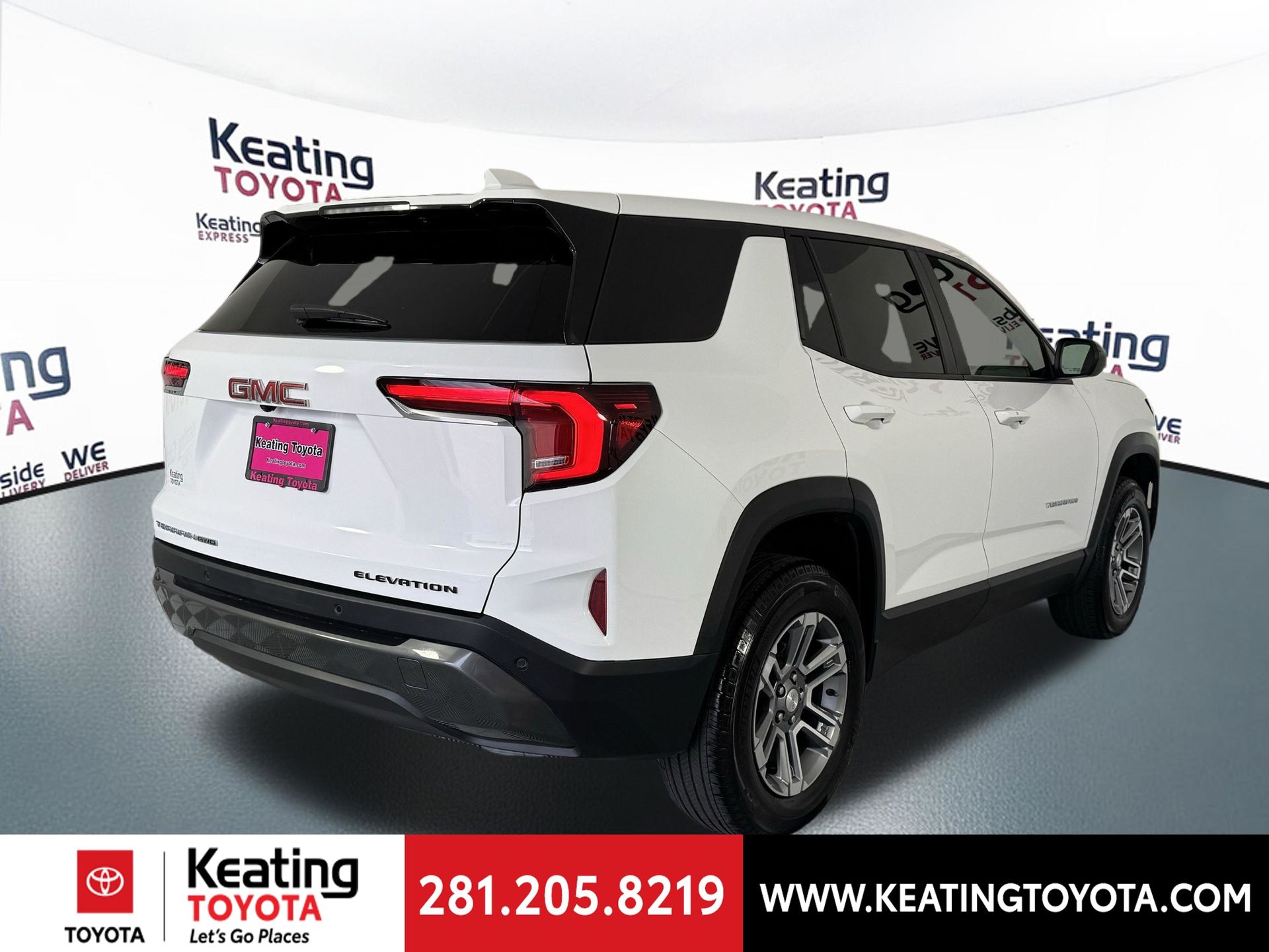 View vehicle photo 5