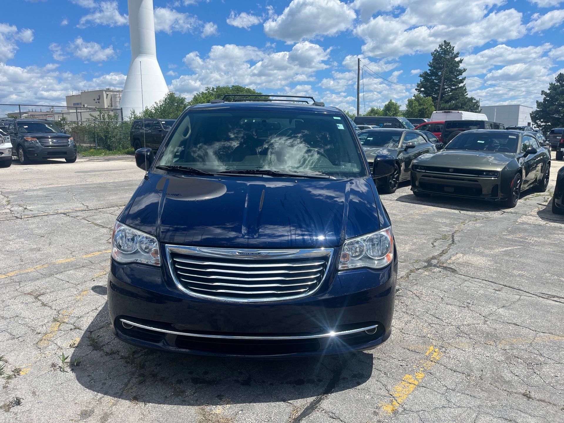 Used 2016 Chrysler Town & Country Touring with VIN 2C4RC1BG9GR166077 for sale in Naperville, IL