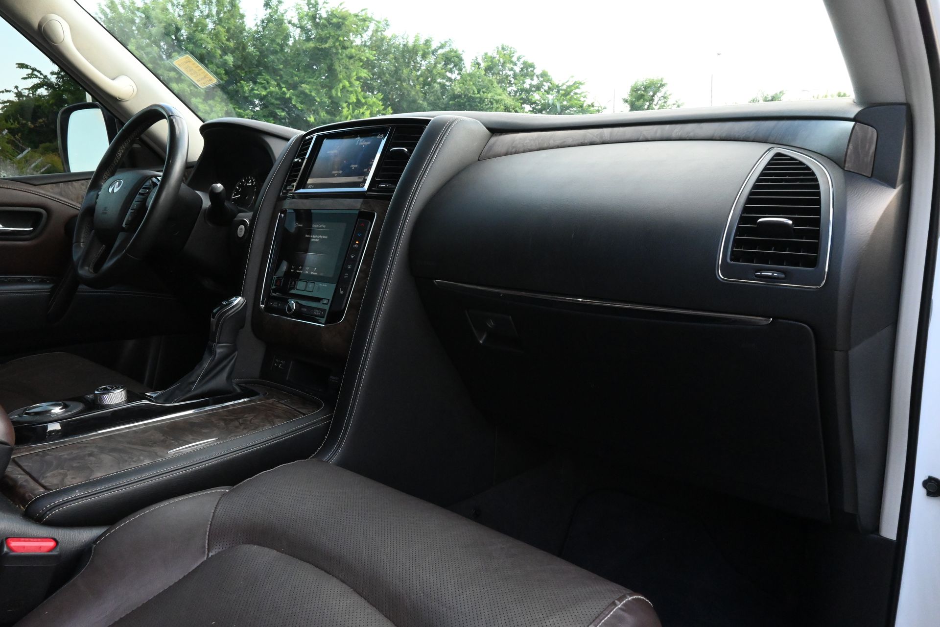 2021 INFINITI QX80 Premium Select White at Westside Lexus