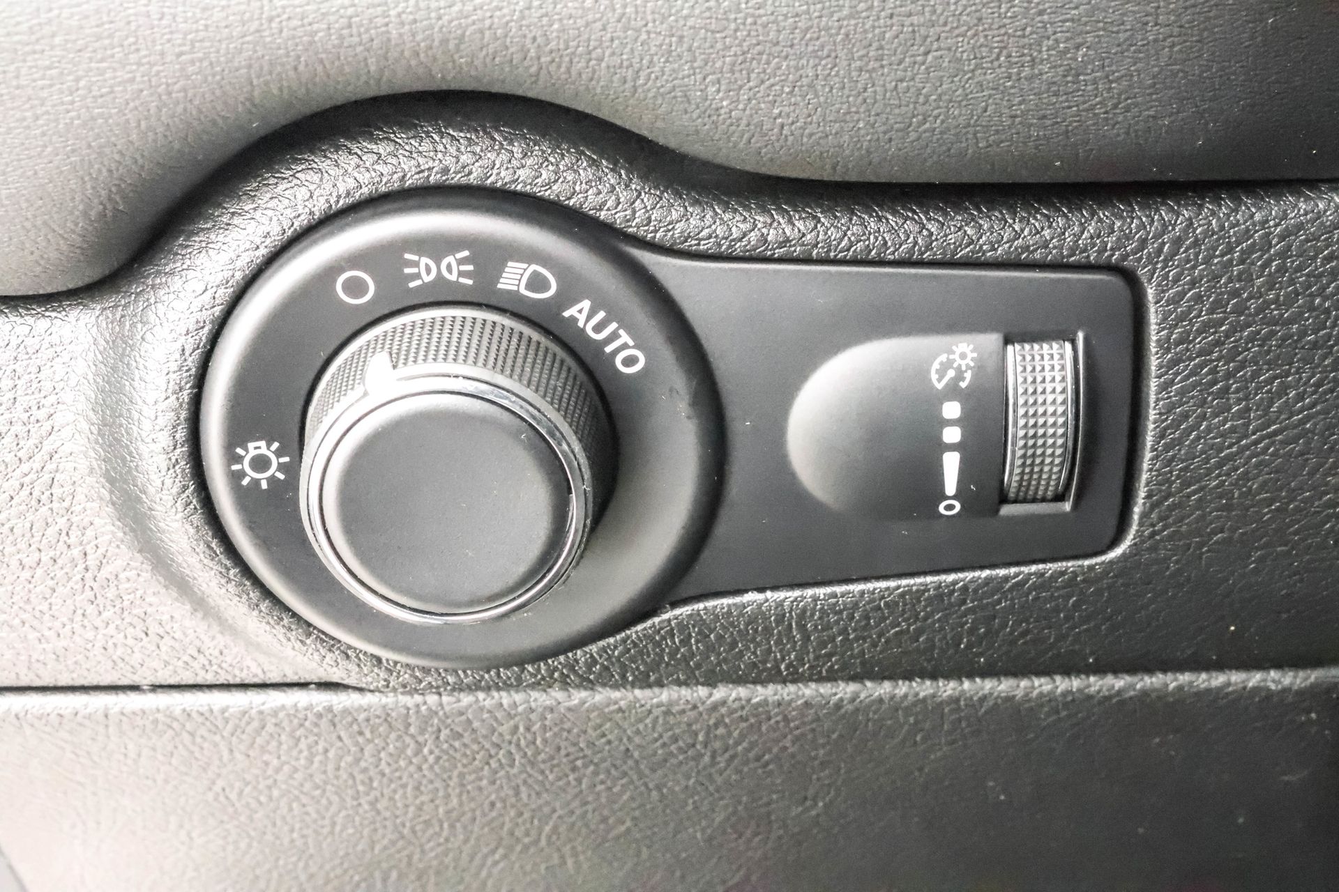 2026 DODGE DURANGO - Image 33