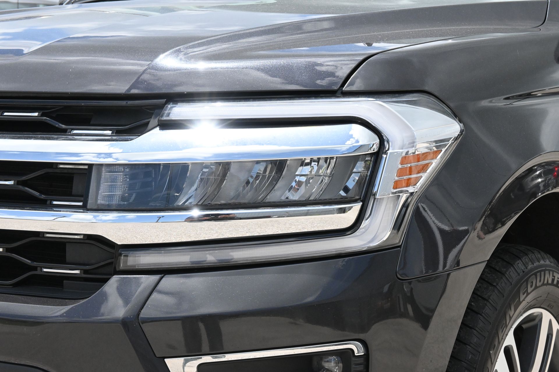 2024 Ford Expedition Limited Gray at AutoSavvy Houston Southwest