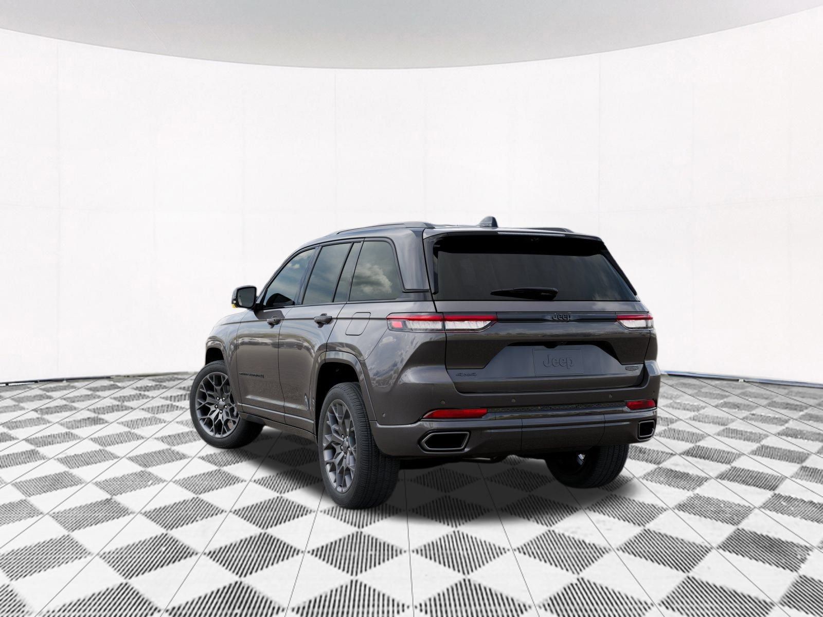 2025 JEEP GRAND CHEROKEE - Image 4