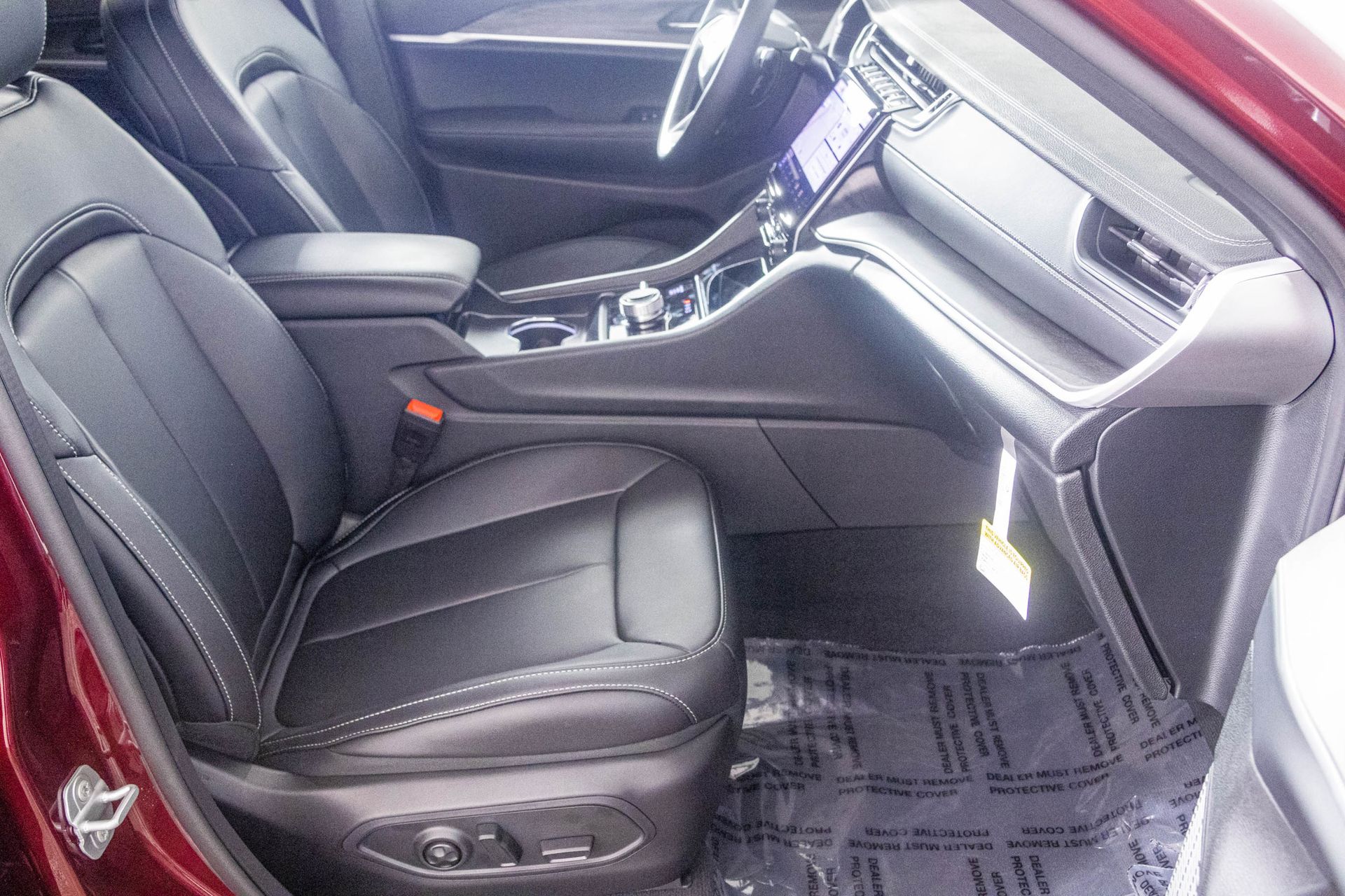 2025 JEEP GRAND CHEROKEE - Image 37