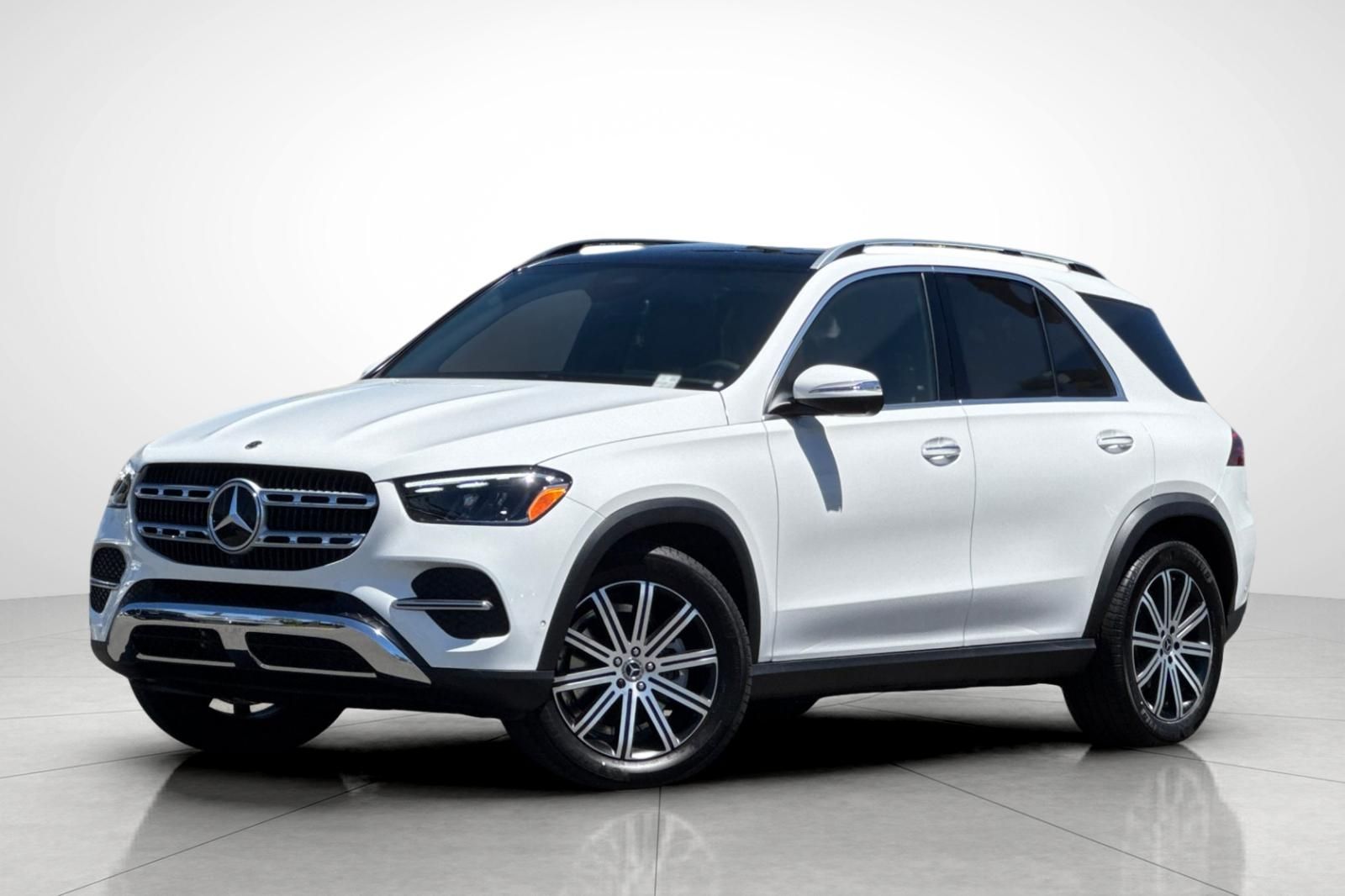 Polar White 2026 Mercedes-Benz GLE SUV / Crossover Rear-Wheel Drive 9-Speed Automatic