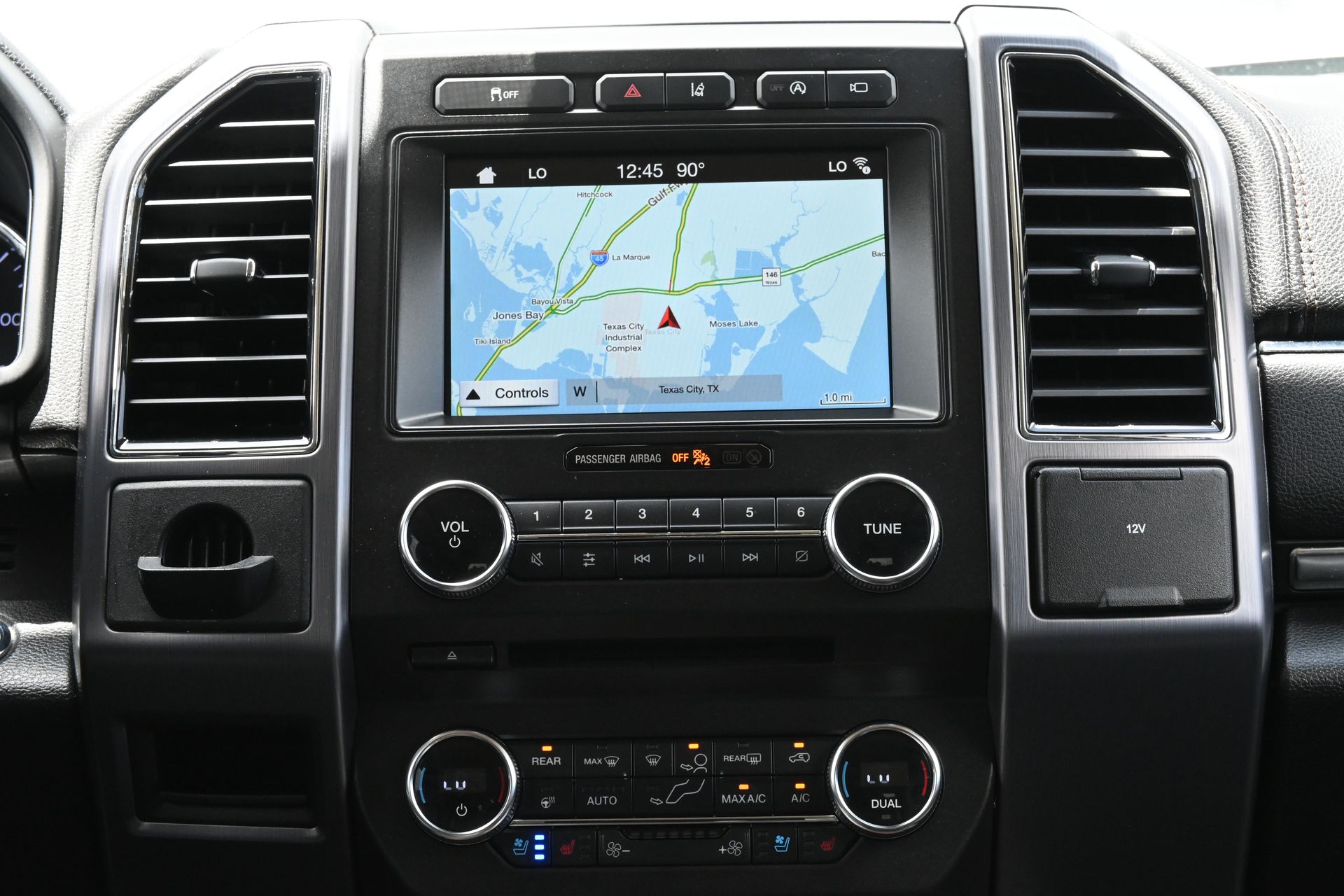2018 Ford Expedition Platinum Silver at Community Honda