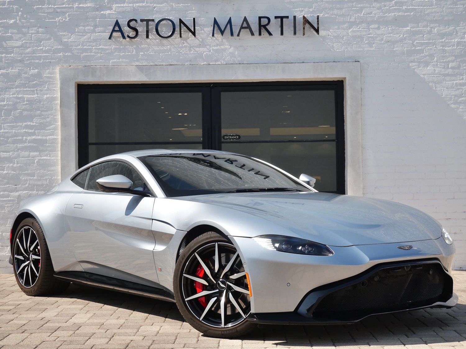 Skyfall Silver 2020 Aston Martin Vantage RWD Coupe Rear-Wheel Drive 8-Speed Automatic