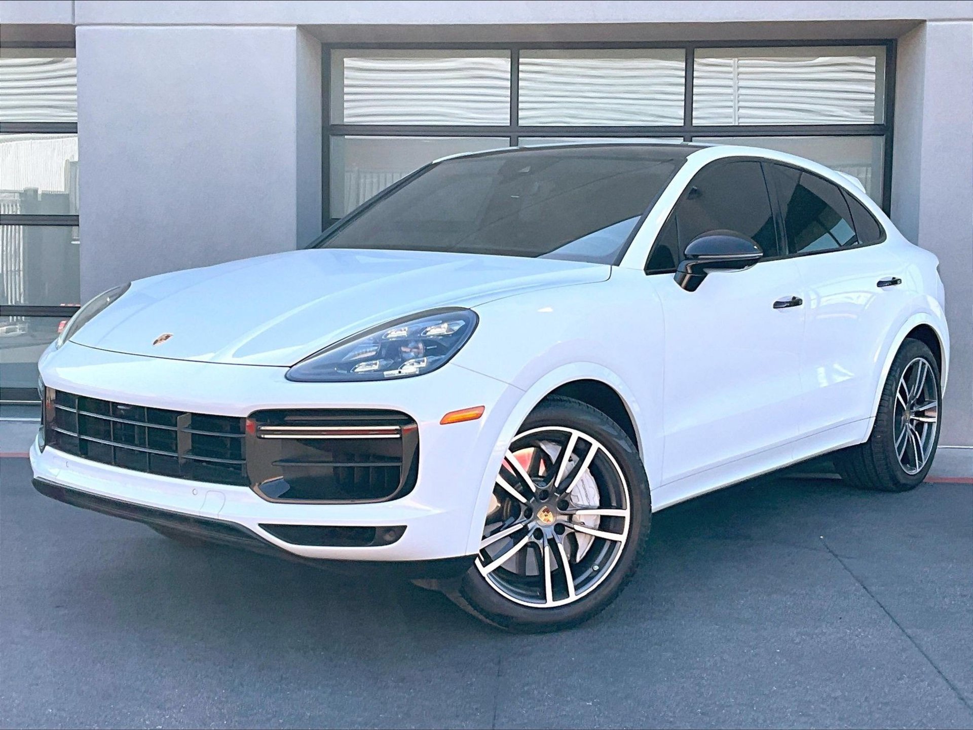 2020 Porsche Cayenne Coupe Turbo AWD