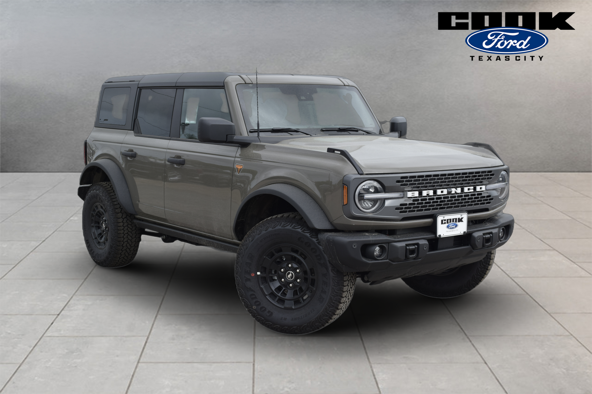 2026 Ford Bronco Badlands Gray at Cook Ford
